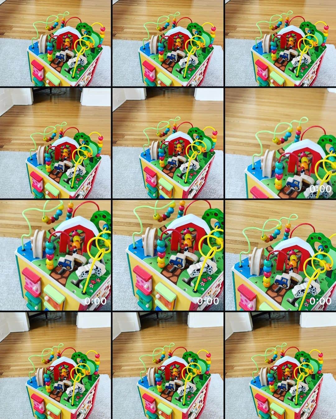 クリステン・コノリーのインスタグラム：「When your toddler gets your phone 🎢」