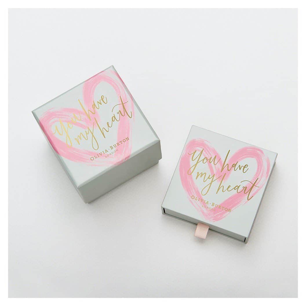 Olivia Burtonさんのインスタグラム写真 - (Olivia BurtonInstagram)「You Have My Heart 💗  This adorable collection is selling so fast! The grey & rose gold stocks are almost gone... ‘bee’ quick 🐝✨ #MyOliviaBurton #ValentinesDay #GiftIdeas #HintHint」2月11日 3時02分 - oliviaburtonlondon