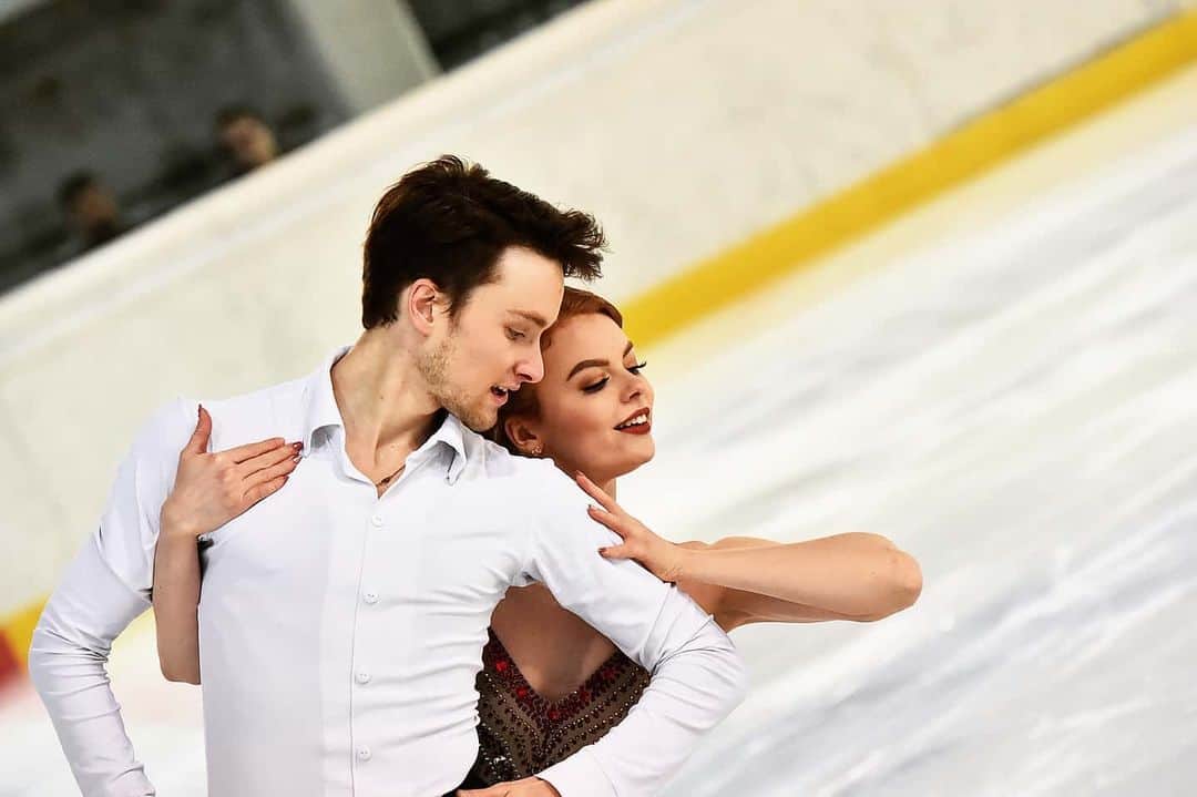 Jussiville JV Partanenのインスタグラム：「First season with this one done! Still a lot to work on of course but so happy to have found her as a partner! Time to get home, rest and get back to work 💪 ~~ #egnadancetrophy2020 #egna #italy #italia #icedance #athlete #dance #figureskating #jacksonfamily #jacksonskates #skatingfinland #picoftheday」