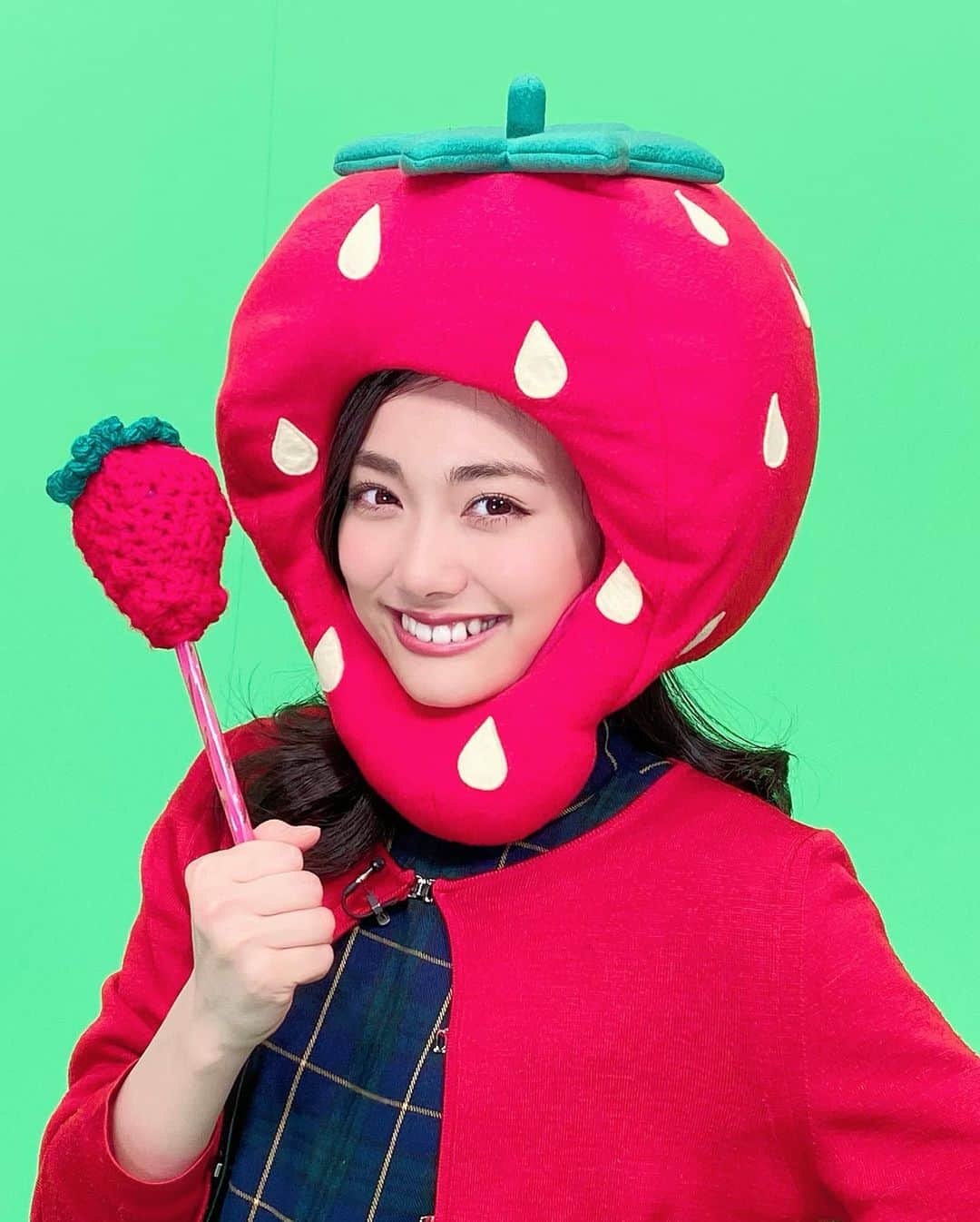 北海道テレビ「イチオシ！モーニング」さんのインスタグラム写真 - (北海道テレビ「イチオシ！モーニング」Instagram)「きょうのイマコレでは 世界中のイチゴを探す旅をしている いちごの妖精 ルナいちご　が オススメのイチゴをご紹介！ 、 甘くて美味しい 新鮮ないちご　から 絶品いちごスイーツまで！ お見逃しなく！ 、 #htb #イチモニ #ルナ #いちご #イチゴ #ストロベリー #strawberry #ルナいちご　#いちごの妖精」2月11日 3時59分 - htb_ichimoni