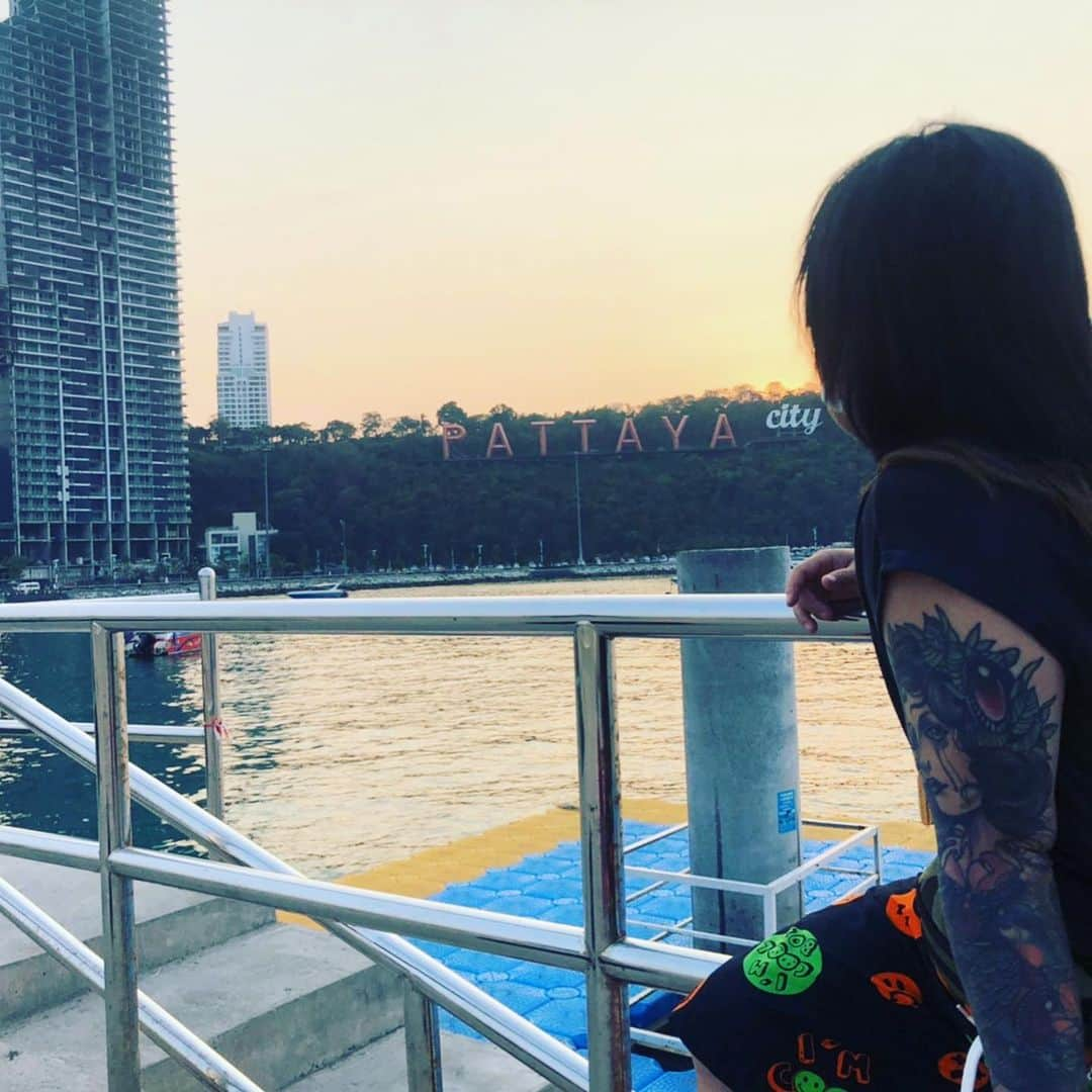 夏樹☆たいようさんのインスタグラム写真 - (夏樹☆たいようInstagram)「#thailand #pattaya #trip #mymemories #sea #beach」2月11日 5時24分 - natsuki_taiyo