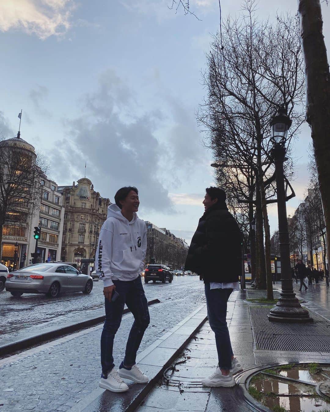 ファン・ウィジョのインスタグラム：「🍀」