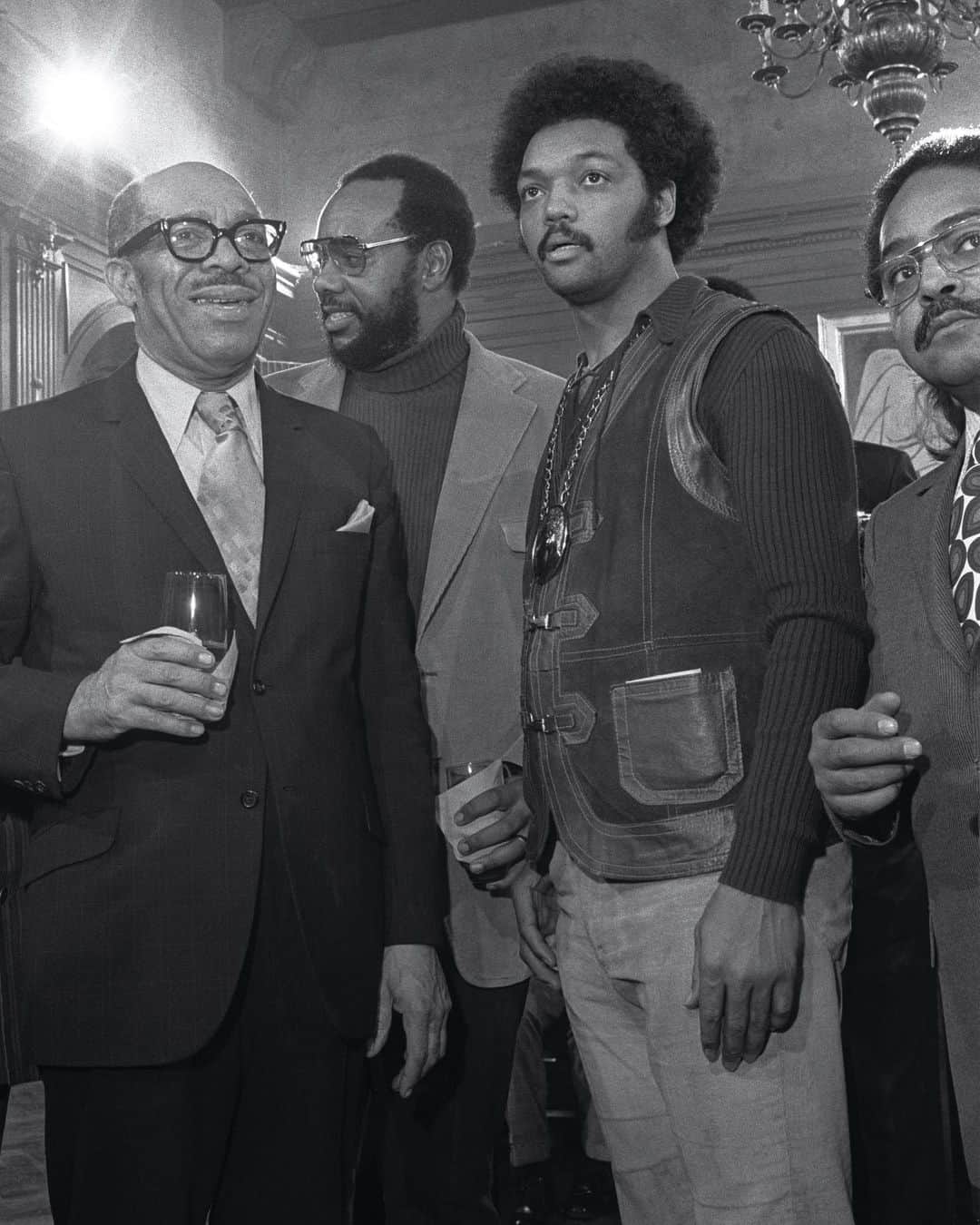 プレイボーイさんのインスタグラム写真 - (プレイボーイInstagram)「Civil rights legends (from left) T.R.M. Howard, Thomas Todd, Jesse Jackson, and Cecil Hale attend a PUSH event at the original Playboy Mansion. Jackson founded PUSH, or People United to Serve Humanity, in 1971.  Chicago, February 1972 #playboyheritage」2月11日 6時03分 - playboy