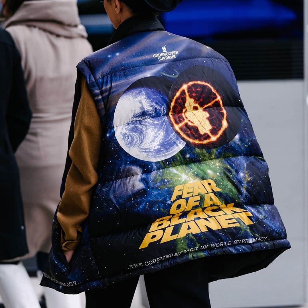 HYPEBEASTさんのインスタグラム写真 - (HYPEBEASTInstagram)「@hypebeaststyle: Check out some of the best streetstyle looks from those who attended #NYFW.⁠ See more by visiting the link in bio⁠⠀ Photo: Eddie Lee/HYPEBEAST」2月11日 7時28分 - hypebeast