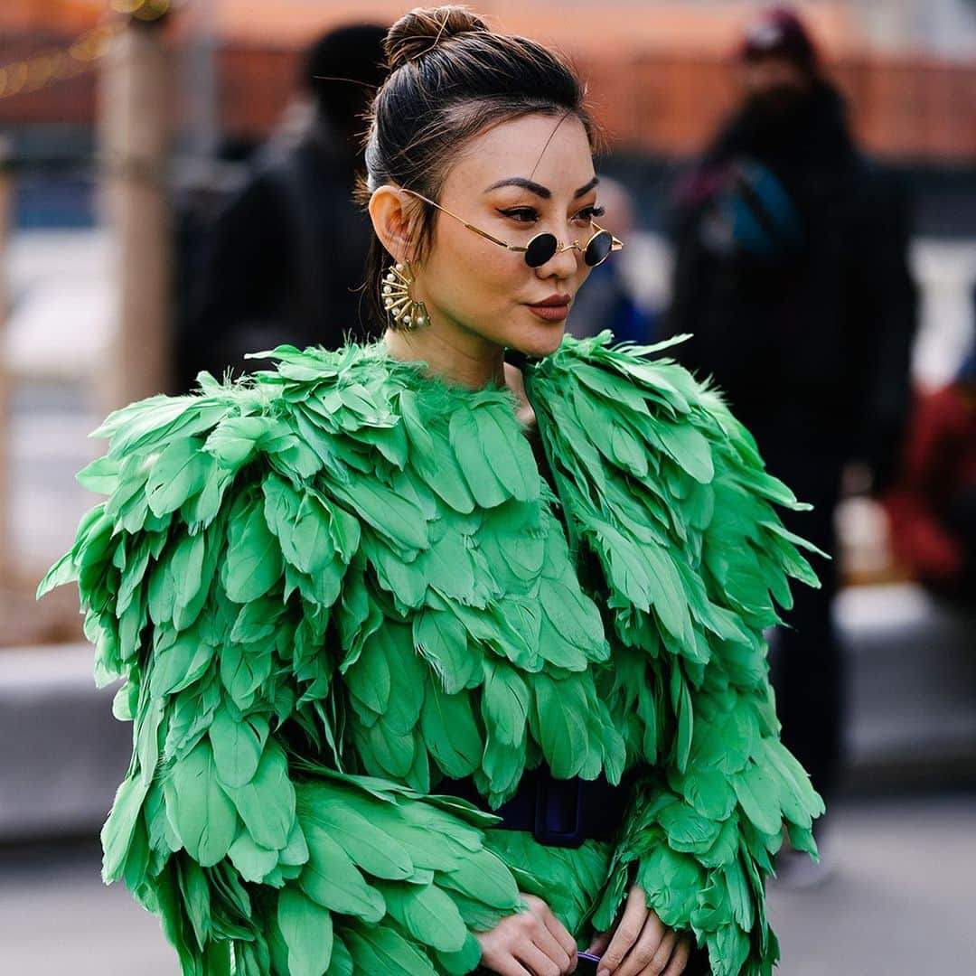 HYPEBEASTさんのインスタグラム写真 - (HYPEBEASTInstagram)「@hypebeaststyle: Check out some of the best streetstyle looks from those who attended #NYFW.⁠ See more by visiting the link in bio⁠⠀ Photo: Eddie Lee/HYPEBEAST」2月11日 7時28分 - hypebeast