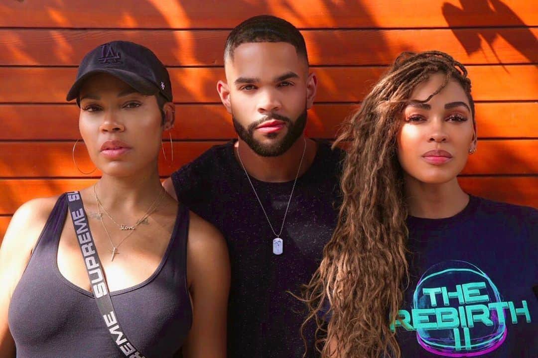 ディジョン・タルトンのインスタグラム：「We move as a unit. “We ride together, we LIVE together! #Family for life!!” #secretproject More details coming soon... @lamyiagood @meagangood - - 📸: @bokocecile」