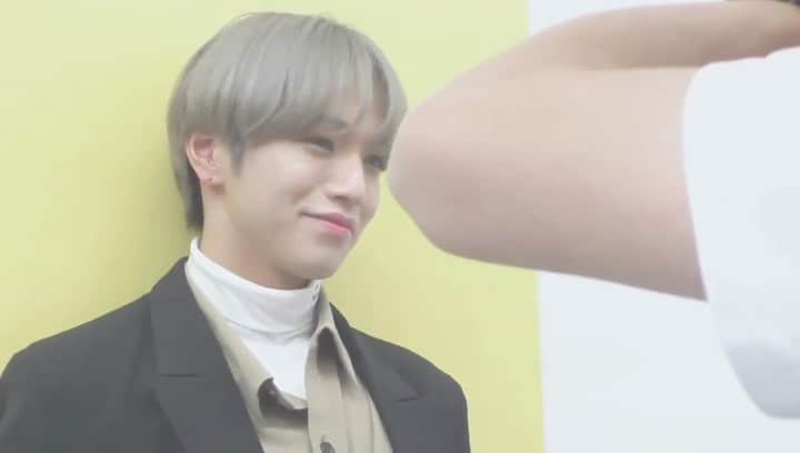 大平祥生のインスタグラム：「🍮 he looks like a doll 🥺 𖤐 200221 | Ray ♡´･ᴗ･`♡ #大平祥生 #ohirashosei #shoseiohira #JO1 #ジェイオーワン #produce101japan #日プ #produce101 #producejapan」