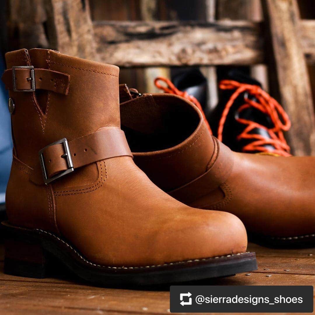 靴好きなら知っている奈良の靴メーカー?シャミー株式会社☘のインスタグラム：「@sierradesigns_shoes  6インチショートエンジニアブーツ スチールキャプトゥ グッドイヤーウエルト製法 レザーウエルト ・ SD5001 ✔︎16,280 tax included ・ BLACK , BROWNの2色展開。 ・ 詳しくは写真をタップして下さい。 ・ #sierradesigns #シエラデザインズ #靴 #シューズ #ブーツ #メンズシューズ #メンズファッション #エンジニアブーツ @shammy.shoes」