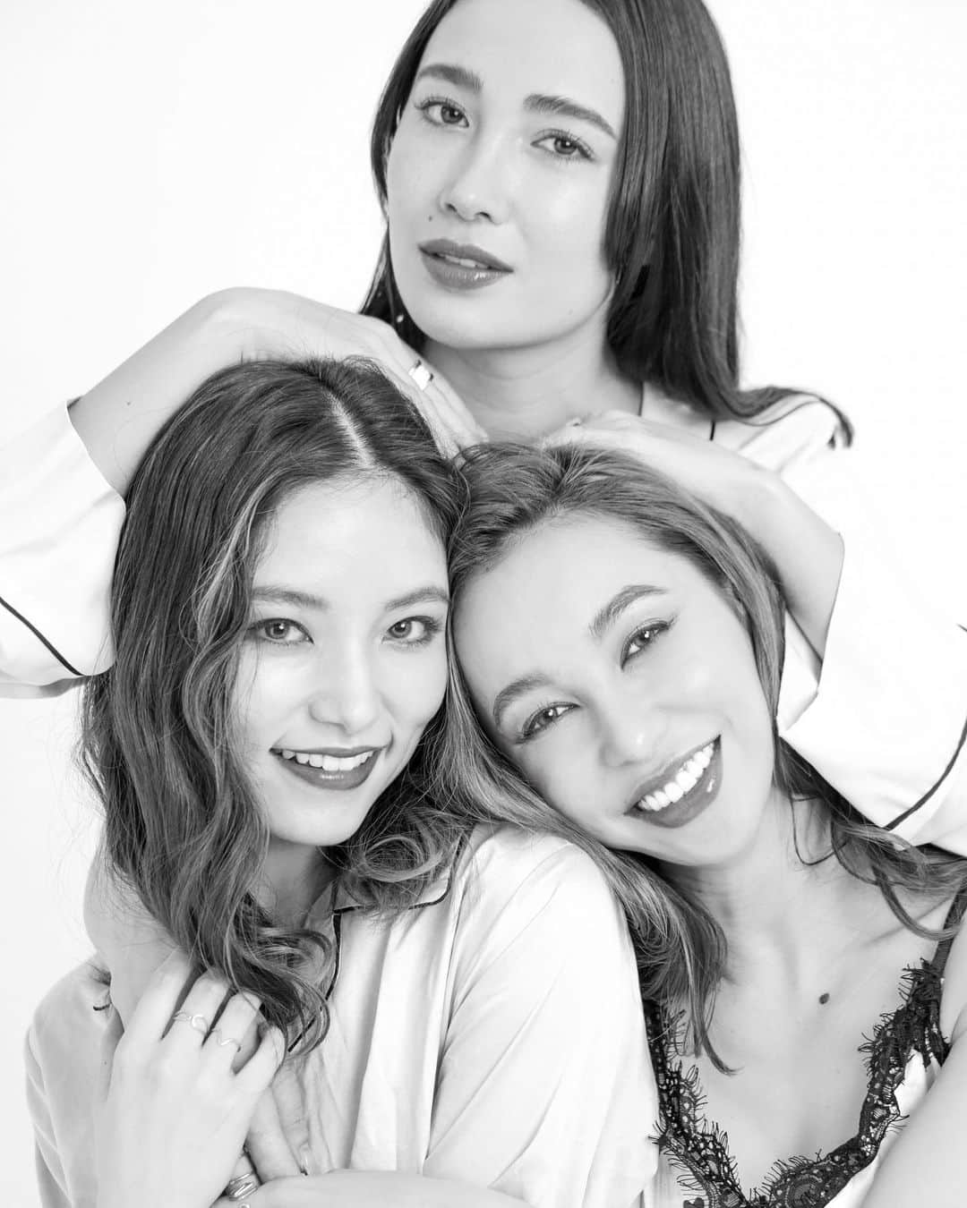 Gabrielaさんのインスタグラム写真 - (GabrielaInstagram)「My beauties ♥️ . . . 📷@bowz.7o1o 💄@jesuis_maddy . . . #friends #family #shooting #models #halfjapanese #love #撮影　#友達　#モデル　#alwaysbymyside」2月25日 18時34分 - rkgabriela