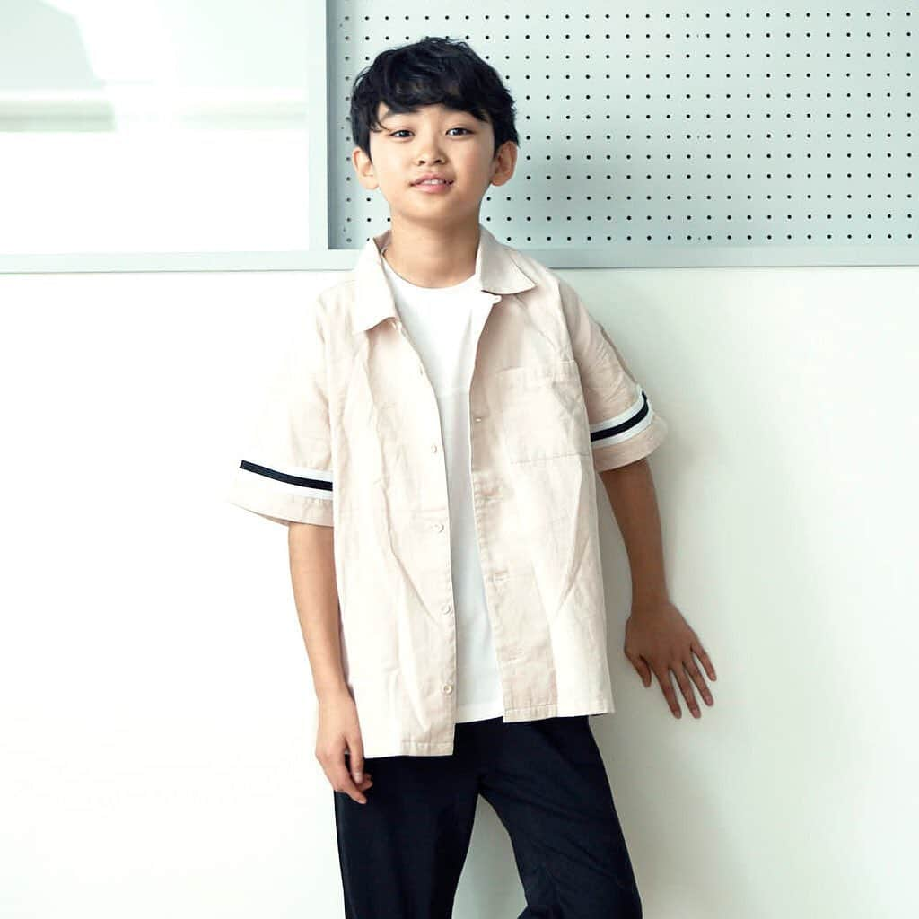 GLAZOSさんのインスタグラム写真 - (GLAZOSInstagram)「. #seasonstyle .  Sub shot📸 . . . #glazos #kidsootd #kidsfashion #kidscoordinate #kidsfashion #kids #mensfashion #mensstyle #boy #おそろいコーデ #兄弟 #小学生コーデ #小学生男子 #おでかけコーデ #中学生男子 #インスタキッズ #キッズコーデ #キッズファッション #男の子ママ #男子 #小学生 #coodinate #SS #春夏」2月25日 19時31分 - glazos_official