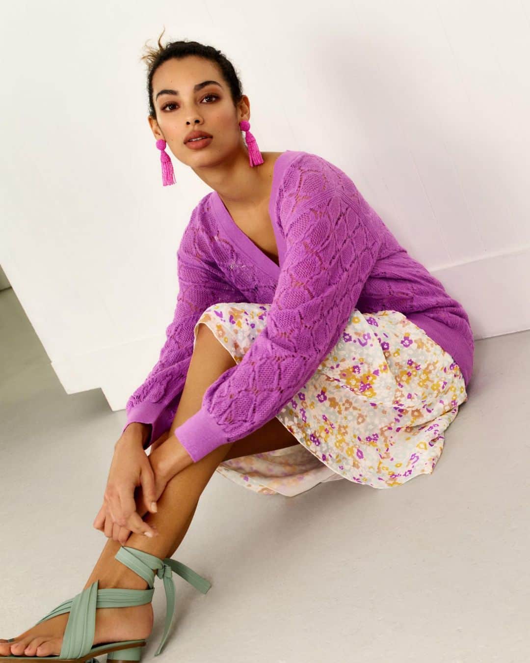 のインスタグラム：「Spring has sprung in @seebychloe's fuschia and floral separates! 💐 #THEOUTNET  Shop all your favorite #SeeByChloe looks, just visit #linkinbio 👆」