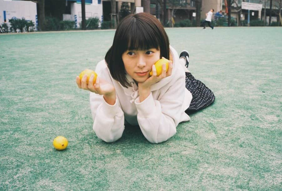 吹越ともみさんのインスタグラム写真 - (吹越ともみInstagram)「レモン日和🍋🍋🍋🌈 ㅤㅤㅤㅤㅤㅤㅤㅤㅤㅤㅤㅤㅤ ㅤㅤㅤㅤㅤㅤㅤㅤㅤㅤㅤㅤㅤ ㅤㅤㅤㅤㅤㅤㅤㅤㅤㅤㅤㅤㅤ ㅤㅤㅤㅤㅤㅤㅤㅤㅤㅤㅤㅤㅤ 🍋(@_hikari_shot)ㅤㅤㅤㅤ #photo#photography#camera#portrait#film#remon#remon#remon #🍋#🍋#🎾#🍋#🍋」2月25日 21時01分 - fukitomo