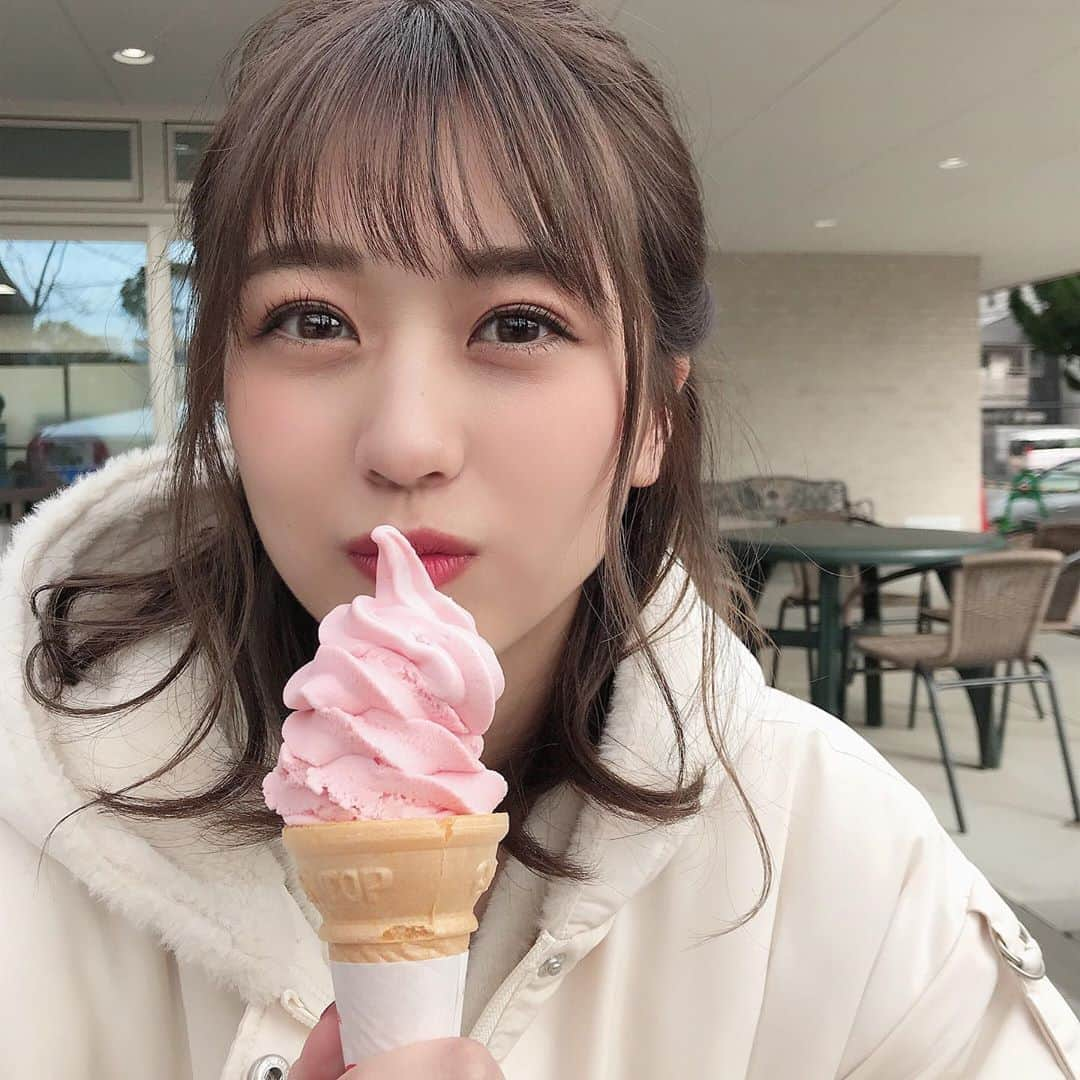 篠崎彩奈さんのインスタグラム写真 - (篠崎彩奈Instagram)「🍦♡ 先日 @slim_beauty_house で フェイシャルエステを受けてきました👶🏻 わたしの肌はすごく乾燥肌で 冬の時期はいつも困ってたけど、 毎日のパックと、月一のエステで 救われています☺️ . 28日のコンサート前に行けて良かったー！ 練習も頑張ってます！ 来れない方も絶対 新体感LIVEでみてね😚⭐️♪ . #slimbeautyhouse  #スリムビューティハウス #エステ　#フェイシャルエステ #pr  #コンサート　#akb48」2月25日 21時51分 - ayana.s_official