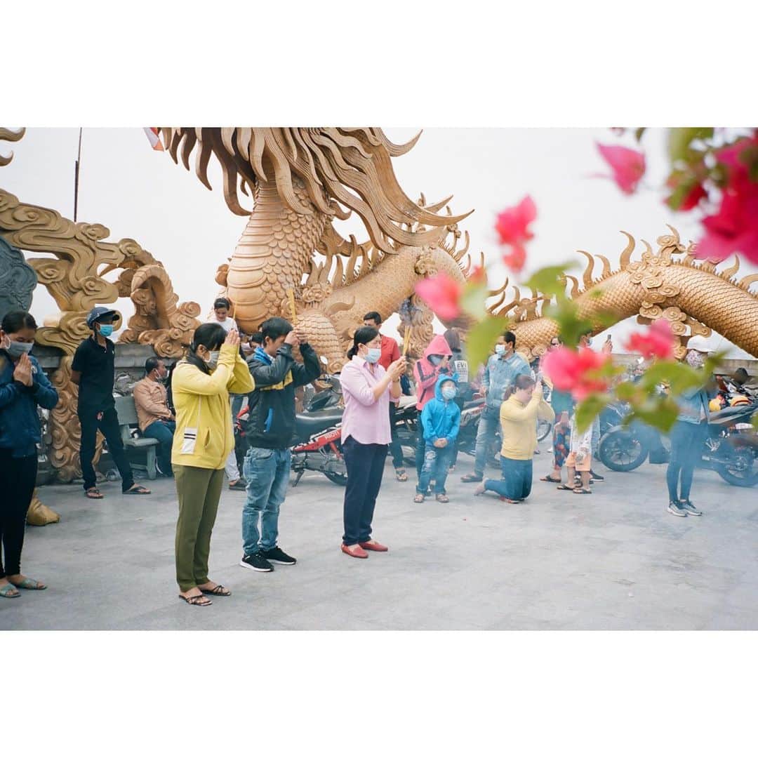 eriさんのインスタグラム写真 - (eriInstagram)「予期せぬビックリ寺、面白かったなー。 #eriFILMcameraDIARY #Vietnam」2月25日 22時22分 - e_r_i_e_r_i