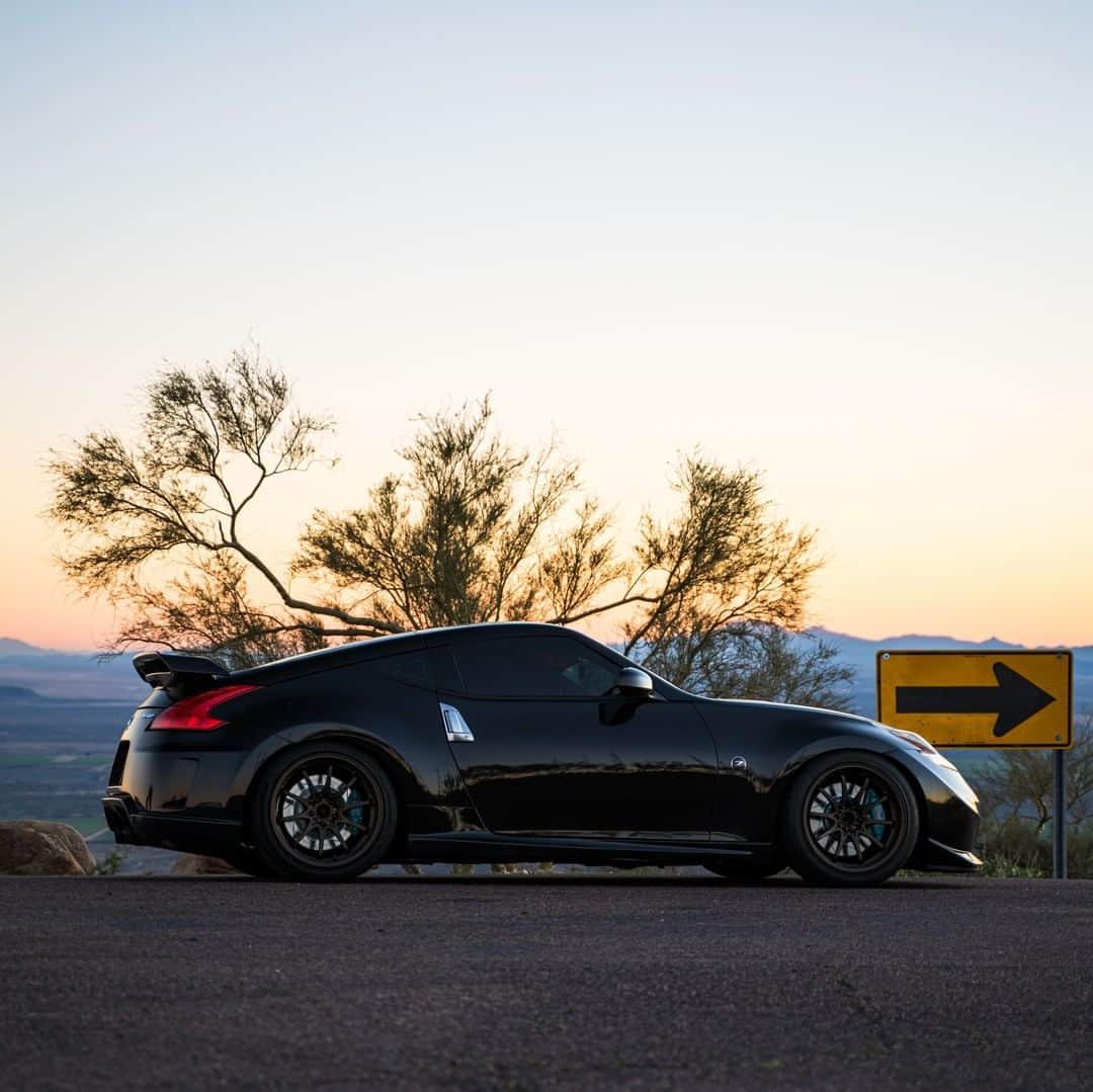 Nissanさんのインスタグラム写真 - (NissanInstagram)「Keep moving forward with #Nissan370z #TueZday 🚗 @ohmar_b 📸 @mufastar」2月25日 23時00分 - nissan