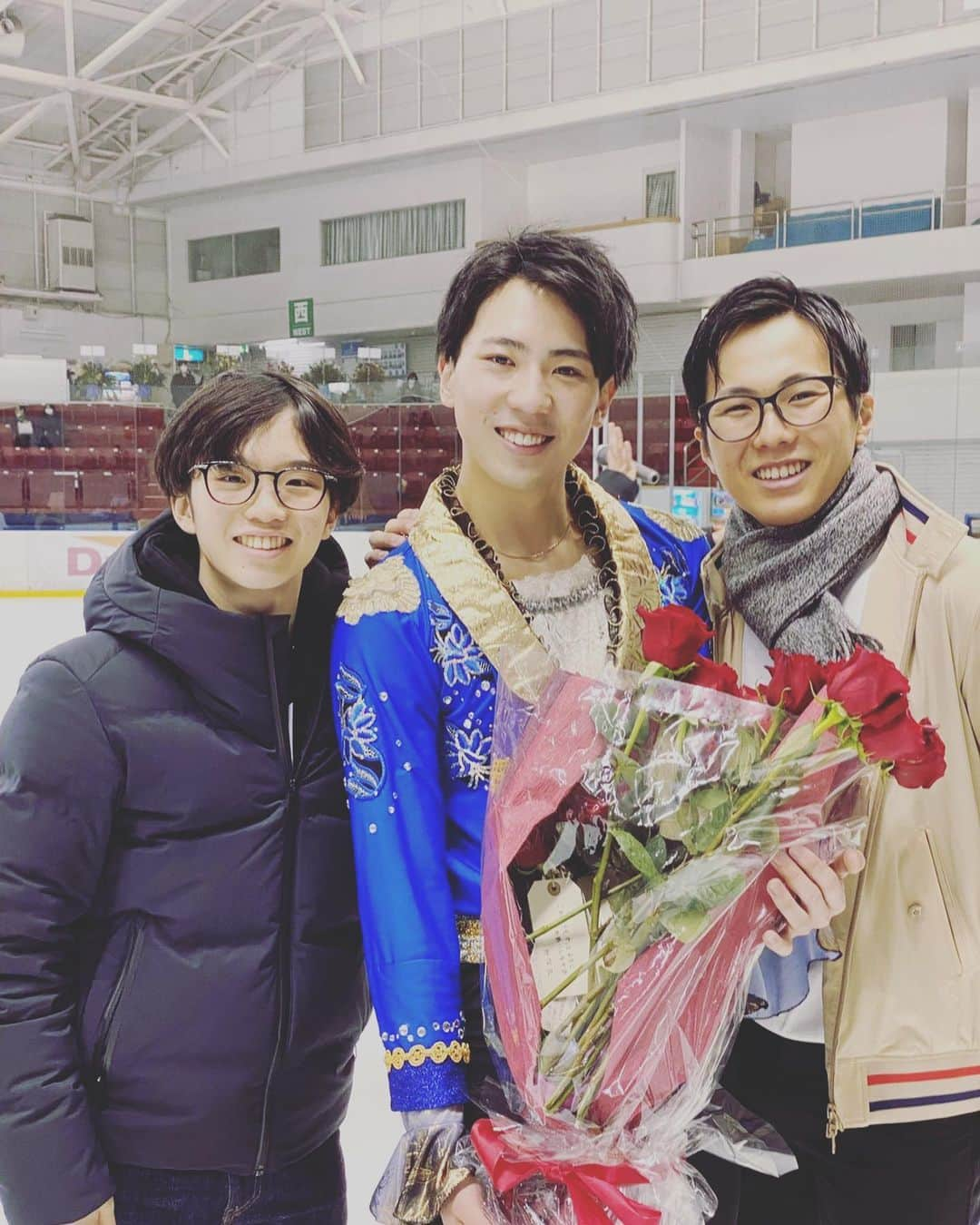 友野一希さんのインスタグラム写真 - (友野一希Instagram)「. お世話になりました。  #明法onice2020  #大好きな #先輩方」2月25日 23時37分 - k0515ki