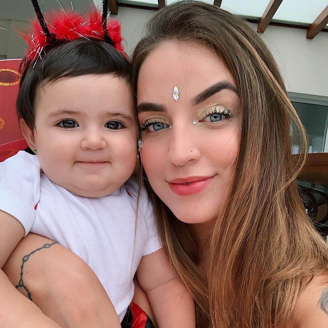 Bruna Unzuetaのインスタグラム：「Luluuuu ❤️🥰 tia ama demaaaais essa plincesa @luisasampaiocamilo」
