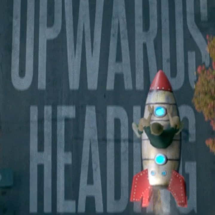 Coldplayのインスタグラム：「📺🚀Just released! The new video for Champion Of The World from Everyday Life. Watch via swipe up in Stories. Directed by @cloebailly.」