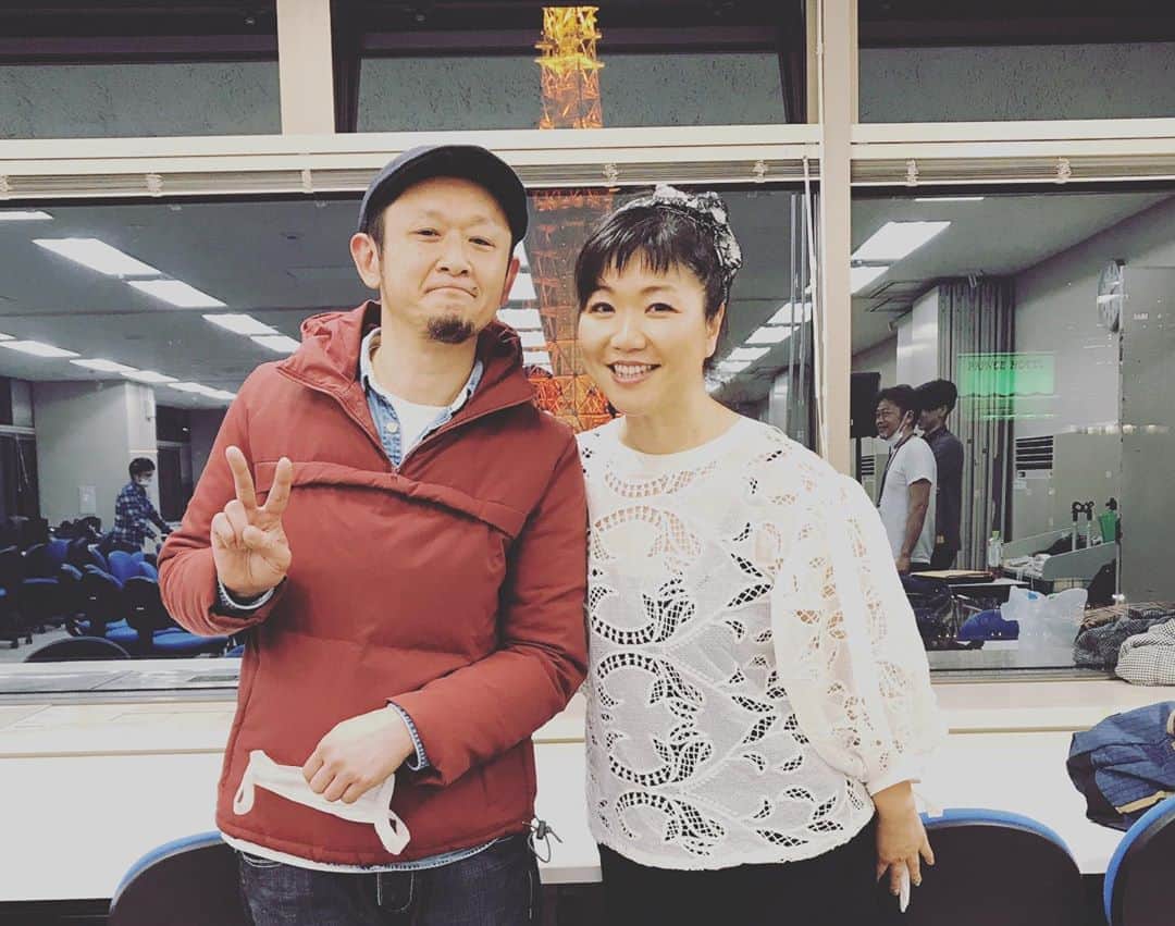 有坂美香のインスタグラム：「KOHEI JAPAN さんと🎤　 久々の再会でしたー♫  写真2枚目は、マイヒーロー、Pony Canyon の村多氏（╹◡╹） #第11回港区文化芸術フェスティバル  #koheijapan #有坂美香　#港区観光大使」
