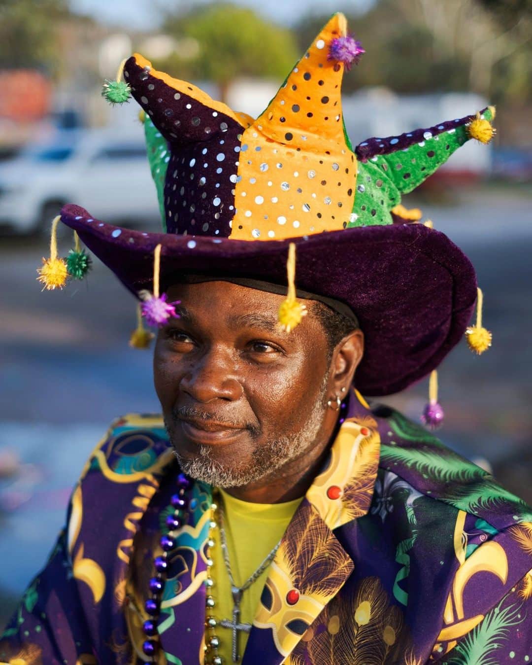 のインスタグラム：「Photos by @elias.williams | Last year I photographed Mardi Gras celebrations in Mobile, Alabama. Mardi Gras started here in 1703, with the city's first official celebration—15 years before New Orleans, Louisiana, was founded. As a person who had never before attended carnival, it was quite an experience. The roaring excitement is comparable to a championship winning play at a sports event, and the level of preparation might surpass fashion week. Here are some folks I encountered in a few pauses during parades and grand affairs leading up to Fat Tuesday.  Timothy Moore, 51, poses for a portrait on Government Street before the Mystics of Time begin rolling out for their 71st year.  Moore has been attending Mardi Gras since 1987, and particularly likes this group for their throws, energy, and dragon floats. He dresses up to feel like he's part of the festivities.  Iris Steele, 47, is on Spring Hill Avenue in the Georgia Avenue neighborhood of Mobile. Steele enjoys Mardi Gras for the time spent with family.  Mobile native Rosemary Henley, 64, after the Mobile Area Mardi Gras Association's (MAMGA) Mammoth parade passed through North Washington Street.  Members of the Mystic Stripers Society, founded in 1938, parade through downtown.  Sarah Busby, 26, at the Grand Marshal's Ball in the Mobile Convention Center. Busby is a Mobile native who works as a publicist in Atlanta. She's attended the ball—the city's largest, attracting approximately 3,000 attendees—for the last three years.  Olympic Brass Band member Herbert Nelson III, 68, before the start of the Mystics parade.」