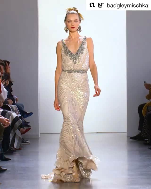 ヴラダ・ロスリャコヴァのインスタグラム：「I love you, amazing team of @badgleymischka ❤️❤️❤️❤️❤️ Thank you so much for having me again!」