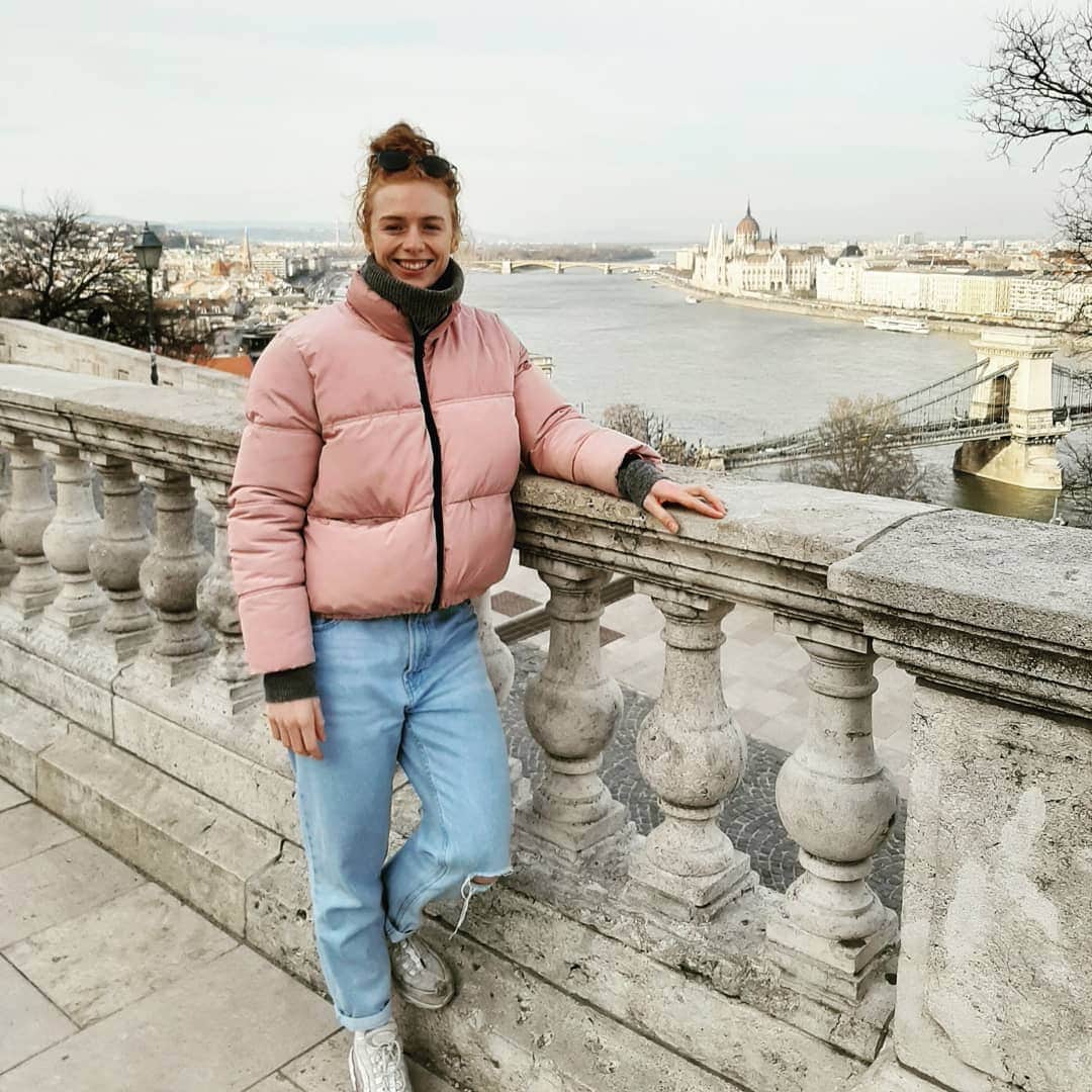 マチルドU・クラマーのインスタグラム：「Spring vibes in Budapest 🦄」
