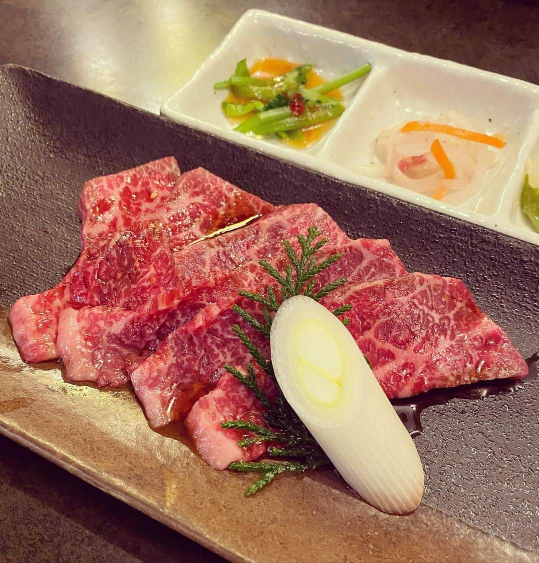 なごむさんのインスタグラム写真 - (なごむInstagram)「※ 先日の。  ええ店やったなぁ。  Delicious meat.  맛있는 고기.  #ランチが精一杯」2月11日 18時23分 - matsumotoooooo