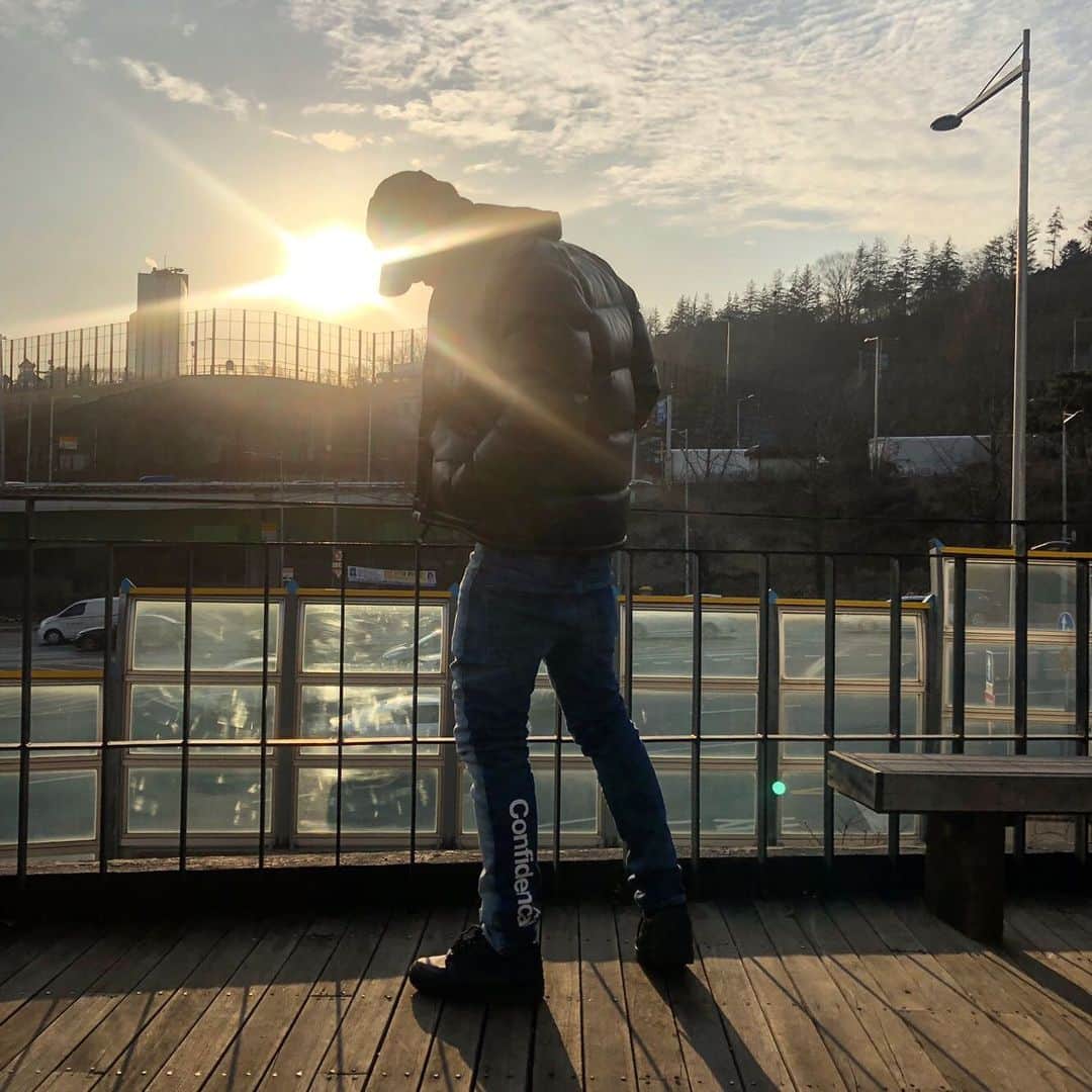 ZELO のインスタグラム：「🌤」