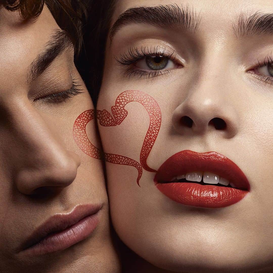 Yves Saint Laurent Beautyさんのインスタグラム写真 - (Yves Saint Laurent BeautyInstagram)「Find yourself hypnotized by the power of love. That seductive, irresistible kind, that once experienced - changes everything forever.  ROUGE PUR COUTURE LOVE SHADES in N°110 RED IS MY SAVIOR #yslbeauty #valentinesday #hypnotizinglove #rougepurcouture」2月11日 17時59分 - yslbeauty