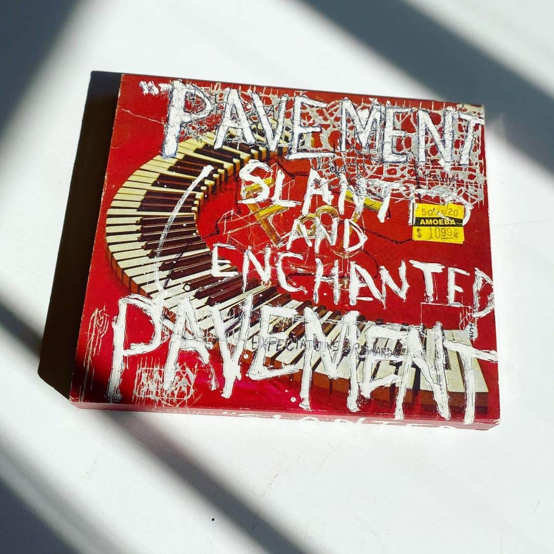 山田稔明さんのインスタグラム写真 - (山田稔明Instagram)「15年前にサンフランシスコで買ったPAVEMENT。チョコレート感ある。#pavementband」2月11日 11時14分 - toshiakiyamada