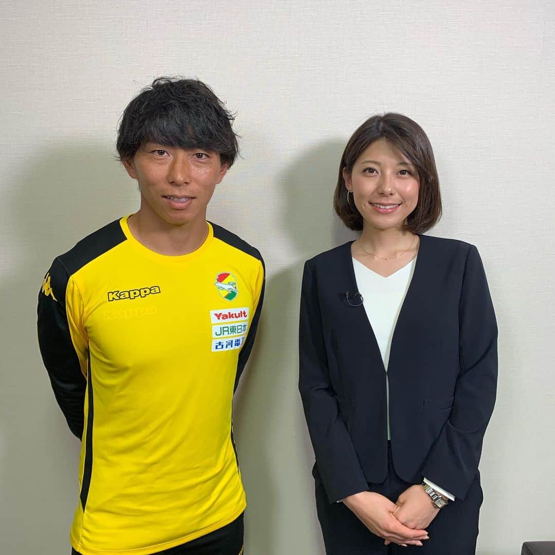 佐藤寿人のインスタグラム：「先週、TBSスーパーサッカーさんに取材に来て頂きました⤴️ 全部見る大作戦第6弾⚽️ 今回は『ワンタッチゴール』  自分の予想ではゴンさん❔嘉人❔それか自分かなーと思っていましたが、ヘディングKINGの同級生が✨  #supersoccer #tbs #onetouchgoal #king #今年も #ワンタッチゴール #決めたいと思います⚽️ #SSスタッフの皆さん #全ゴール調査 #お疲れさまでした」