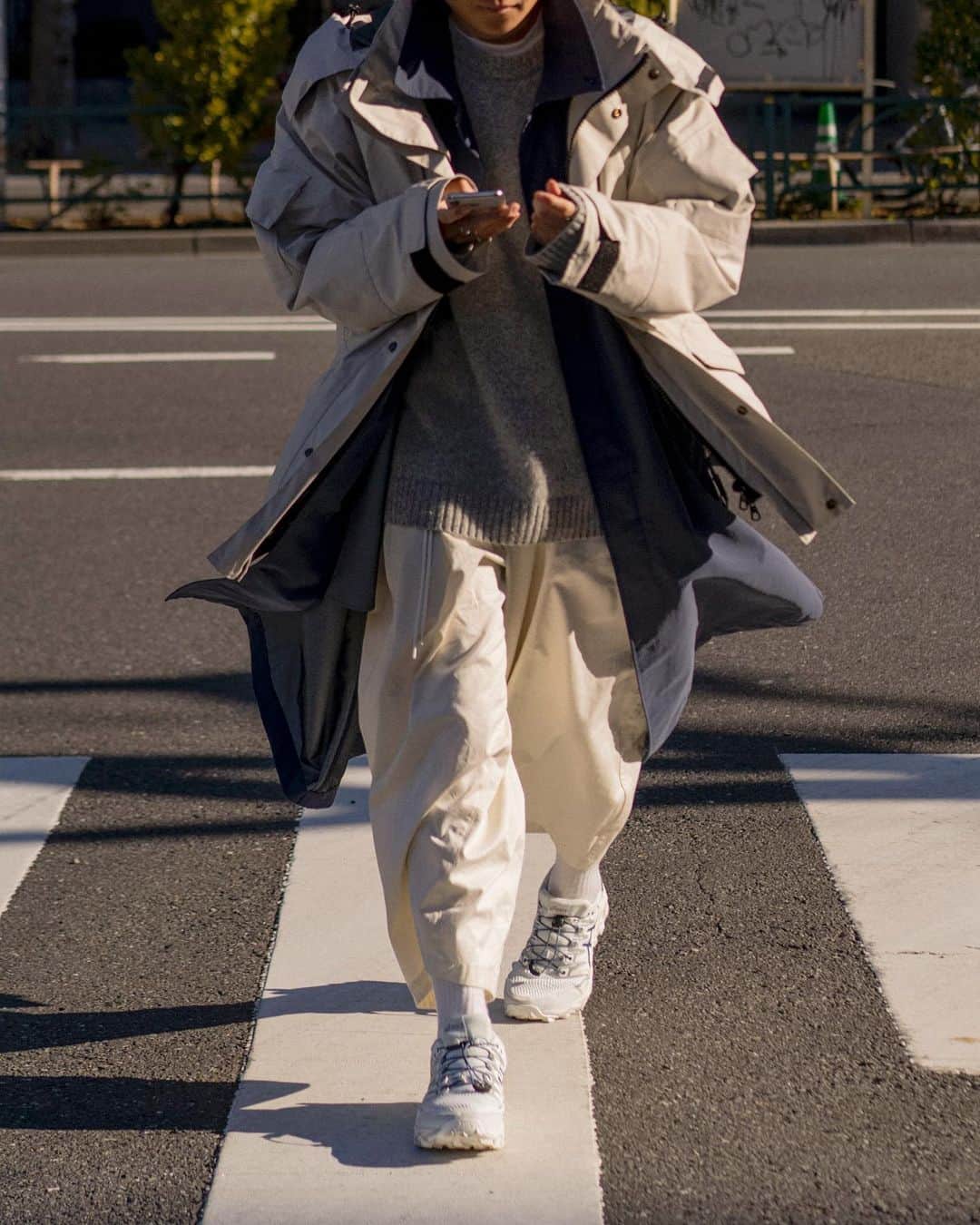 Ryoさんのインスタグラム写真 - (RyoInstagram)「ㅤㅤㅤㅤㅤㅤㅤㅤㅤㅤㅤㅤㅤ 靴の色に合わせて　 ブルー×グレー×ホワイト 好きな色合わせです☺️ ㅤㅤㅤㅤㅤㅤㅤㅤㅤㅤㅤㅤㅤ #gr10k #sillage #ryotakashima #asics #ryoketokyo」2月11日 11時29分 - ryo__takashima