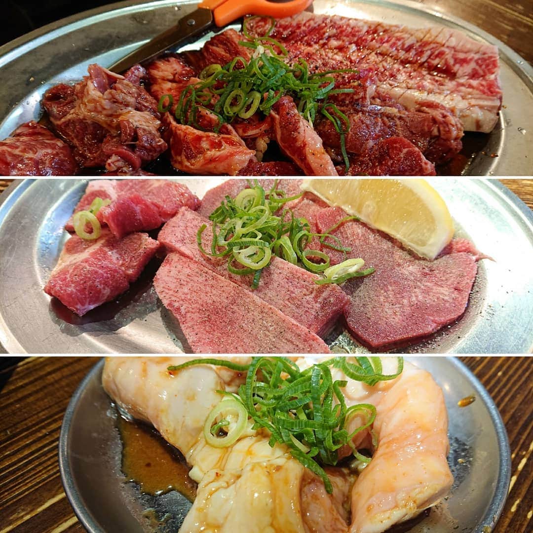 和田益典さんのインスタグラム写真 - (和田益典Instagram)「◆ 昨日の晩ごはん . . 真ん中の厚切りタンが一番美味かったかも。 . . たまに行くそこそこリーズナブルな店です。 . 赤身の盛合せは、決して上級肉ではないが色んな肉食べれるし、〆の辛ラーメンはインスタント麺ならではの味がある。 . ここの生はツーモルなので、俺はいつもドライ大瓶→レモンサワーの流れとなる。 . 好物の丸ちょうは、ちょっと油が多過ぎてデブスな俺でもキツかったかも。笑 . . さぁ月末は羽曳野より肉テロをお届け予定！ . . . #焼肉 #焼き肉 #やきにく #ヤキニク #にく #にくすたぐらむ #肉スタグラム #肉食 #肉 #牛肉 #飯テロ #焼肉屋 #タン #厚切りタン #タン#まるちょう #ホルモン #赤身肉 #てっちゃん #辛ゲッチラーメン #ラーメン #辛ラーメン #満腹 #瓶ビール #レモンサワー #beef #beer #dinner #yesterday #foodstagram #food . .」2月11日 12時24分 - masunori_wada