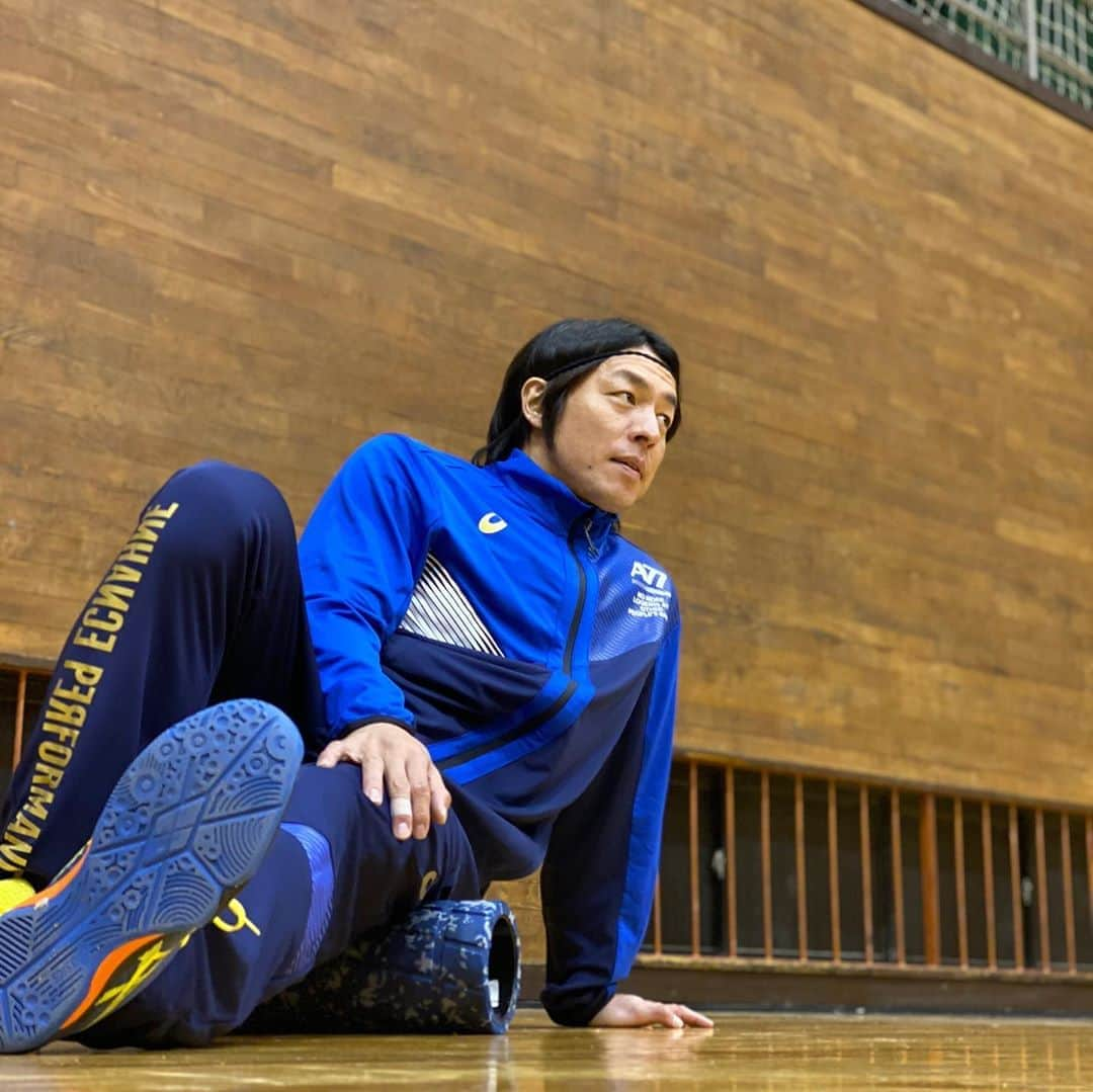 宮崎大輔さんのインスタグラム写真 - (宮崎大輔Instagram)「テレビ東京 追跡LIVE！SPORTSウォッチャー 密着取材の模様が2月15日（土）夜11時～放送予定です‼️ 数ヶ月にわたり密着して頂きました‼️ 今の自分の思いが伝わるといいなと思います。自分に出来ることはがむしゃらにいい準備をしていくことです‼️ みなさん見てください😊  予告動画が70万回近く再生されていてびっくり😅  #ハンドボール #日本体育大学 #テレビ東京 #スポーツウォッチャー  #宮崎大輔 #handball #asics #bennu #等身大 #感謝 #マッスルデリ #オリエンタルバイオ #アサヒビール」2月11日 13時28分 - daisuke7_official