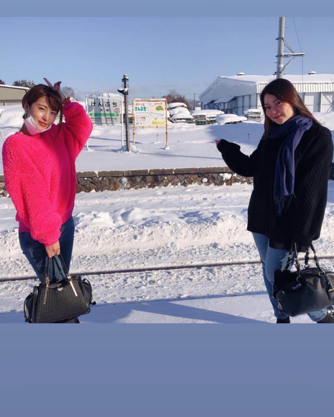 浅香美咲のインスタグラム：「続き💕 無人駅、seicomart(北海道限定コンビニ)、動物園、スノボ　楽しかった☺️💖 旅行中につけていた時計は@loborjapanのものだよ⏰ クーポンコード 【asaka124】使用で10%off☆  #北海道　#名寄市　#ワカサギ釣り #カーリング　#名寄雪まつり #trip #旭山動物園  #hokkaido #旭川　#lobor  #ロバー #腕時計 #時計」