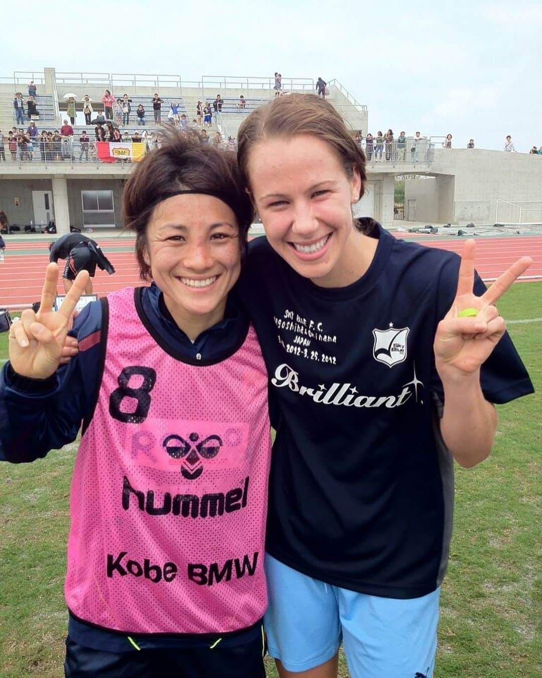 近賀ゆかりさんのインスタグラム写真 - (近賀ゆかりInstagram)「To awesome player & person  @bevyanez  Congrats on an amazing career. Thank you for coming to Japan. I really enjoyed play with you , it was a lot of fun. I’m happy to have met you. This will be one of the best memories of my life!! Hope you have a great next adventure. Love you Bev😘」2月11日 15時29分 - kingayukari2