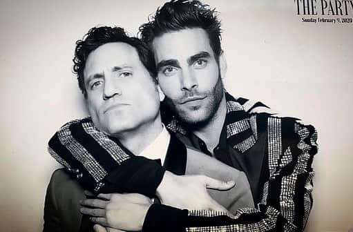 ジョン・コルタジャレナさんのインスタグラム写真 - (ジョン・コルタジャレナInstagram)「Kings of photo booth @edgarramirez25 @alessandraambrosio #oscars2020 #theparty」2月11日 15時53分 - jonkortajarena