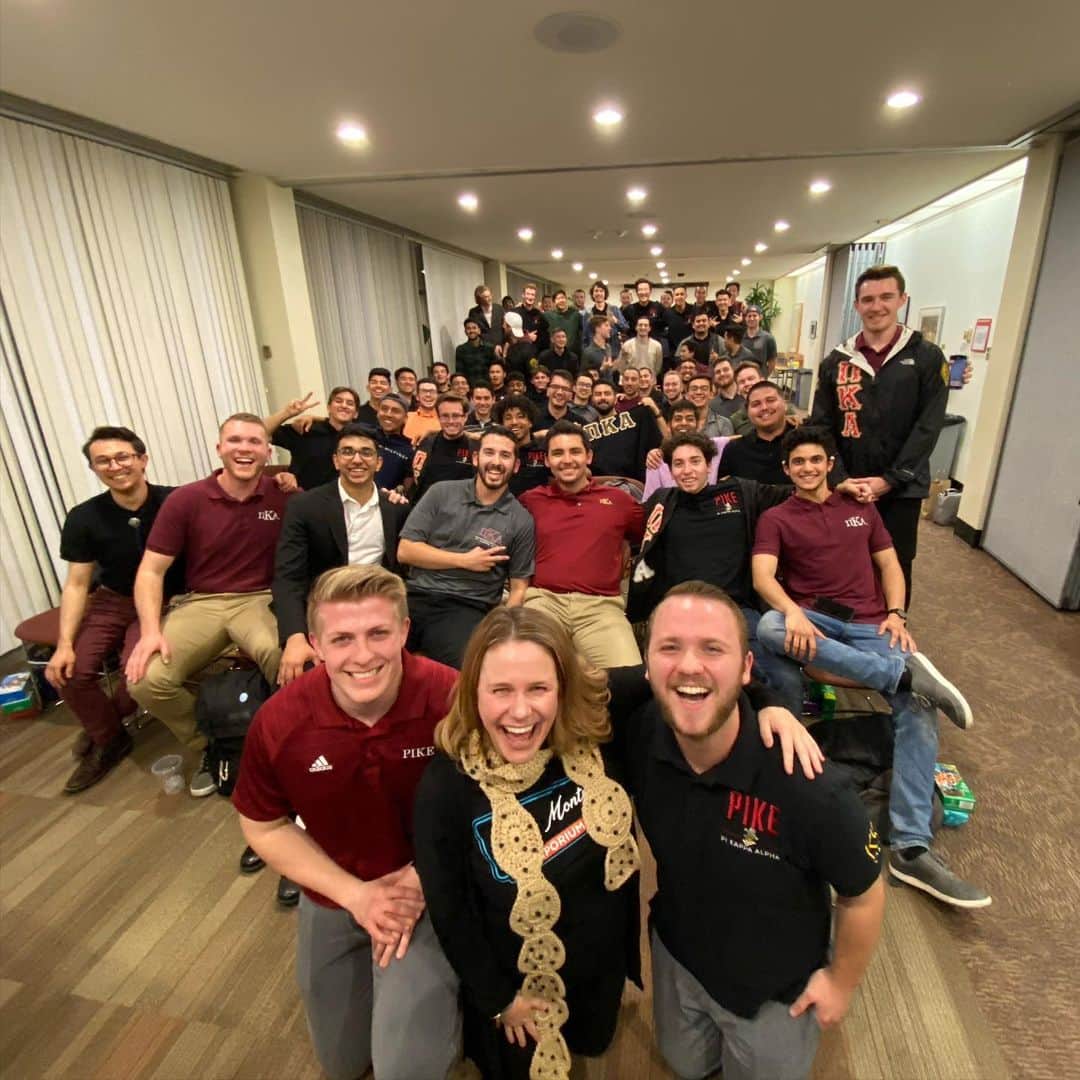 アンドリア・バーバーのインスタグラム：「Thank you to our good friend @adamcullen0 for inviting us to @pikecpp’s chapter meeting tonight!  What a great group of young men - and thank you for supporting Girl Scouts! 💚 #PIKECares #ΠΚΑ #ΚΨ」