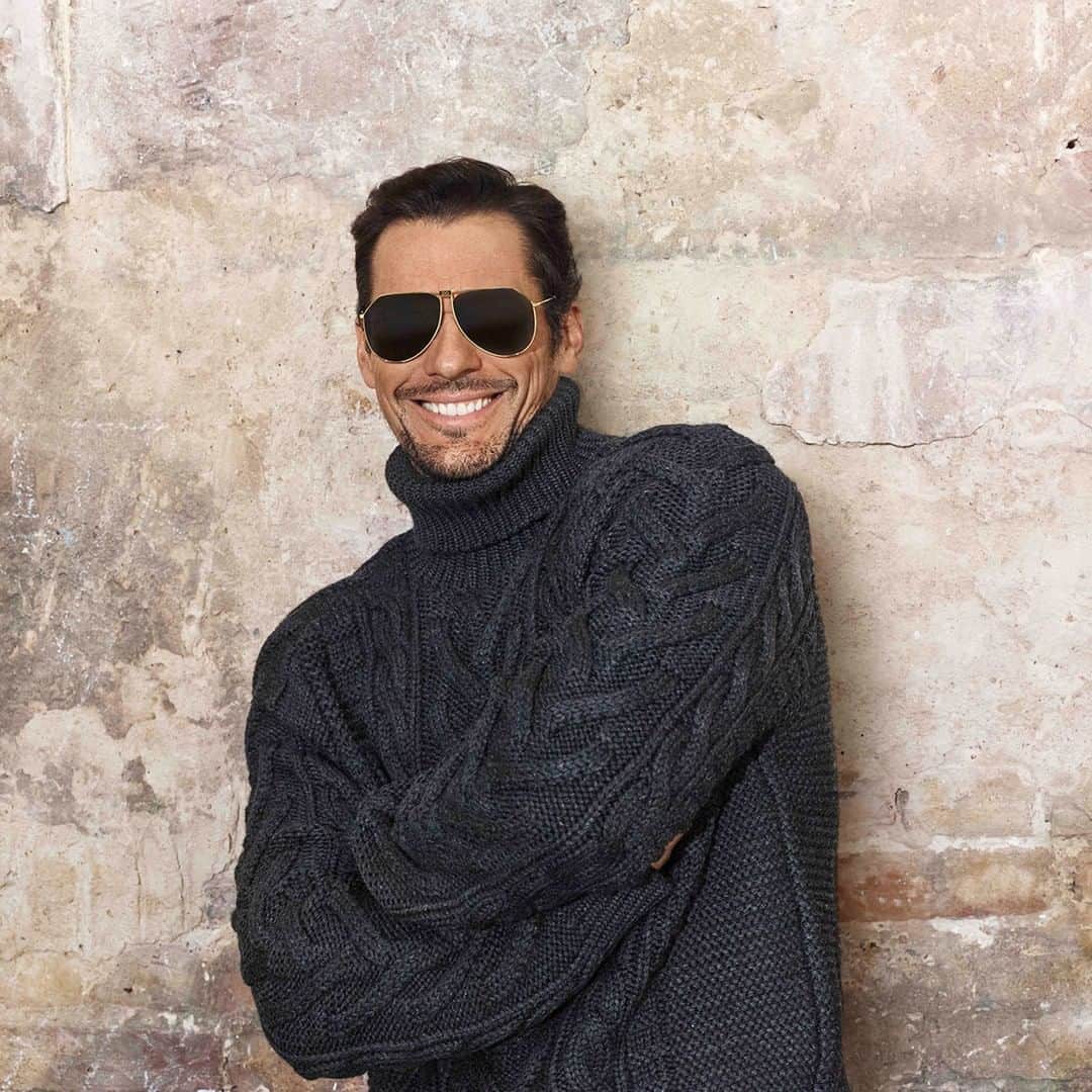 ドルチェ&ガッバーナさんのインスタグラム写真 - (ドルチェ&ガッバーナInstagram)「Dolce&Gabbana presents the new #DGEyewear Campaign with David Gandy. The elegant, structured style is light but with a high-impact look. Dedicated to #DGMen. Discover more on @dolcegabbana_man. #DolceGabbana」2月12日 3時01分 - dolcegabbana