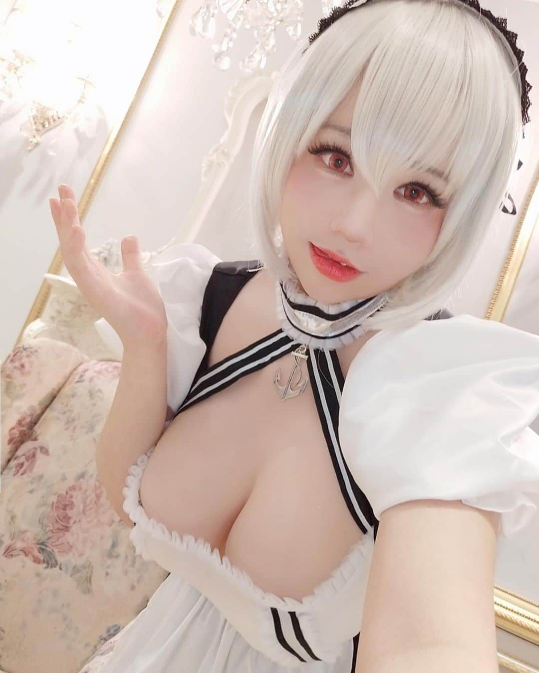 千尋のインスタグラム：「千尋的天狼星正裝跟愛宕掛軸 是今晚結標喔🥰🥰🥰 網址請見限時動態🥰 這邊》https://goods.ruten.com.tw/item/show?22006265769544」