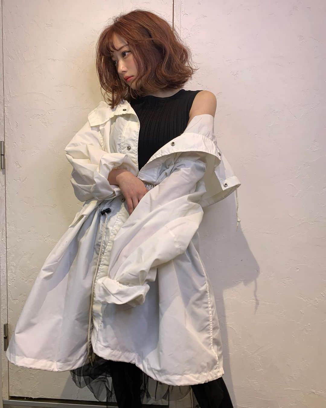 おもてちゃんのインスタグラム：「. 半年？もっとかな？ずっとエクを付けていたので、ボブにしてからかなり久々のbadへ。 担当はいつもの大好きなきょーかさんです🧚‍♀️ 札幌で通っているあらゆるサロンは本当に私のお気に入りなので上京前に札幌に住む子たちに極力紹介したいです。エクステで通っているサロンも近いうち紹介しますね。」