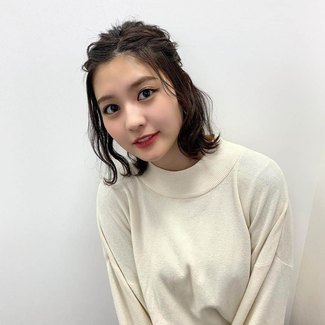 林ゆめさんのインスタグラム写真 - (林ゆめInstagram)「今日ミッドナイト競輪生放送です☺️﻿ ﻿ そろそろ連敗止めます🙋‍♀️笑﻿ コメントたくさん待ってる❤︎﻿ ﻿ 通知予約もよろしくね！﻿ https://gxyt4.app.goo.gl/ngmKj﻿ ﻿ ﻿ ﻿ #abematv #ミッドナイト競輪 #競輪 #生放送 #林ゆめ」2月11日 19時00分 - ___yuume.18