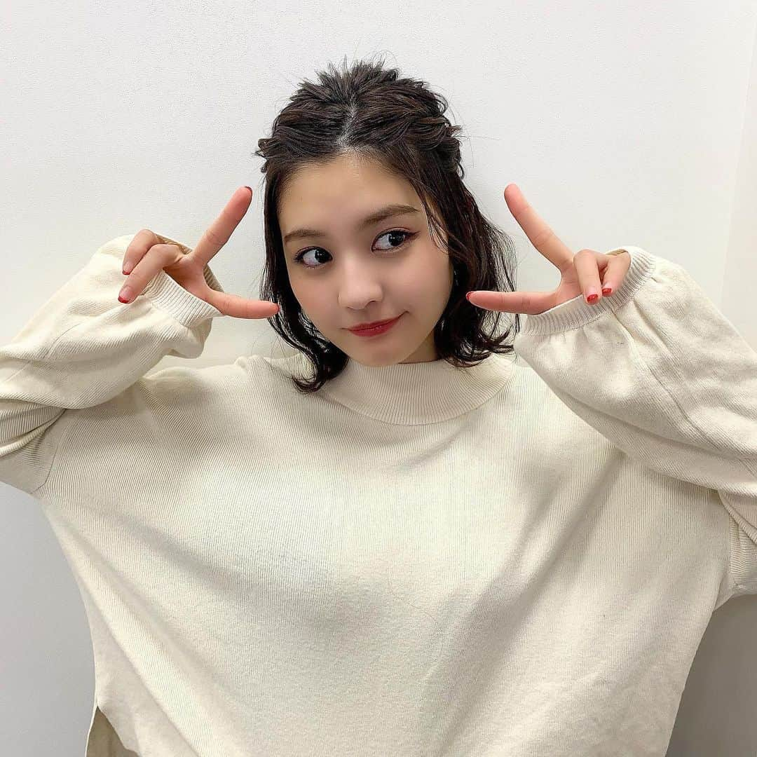 林ゆめさんのインスタグラム写真 - (林ゆめInstagram)「今日ミッドナイト競輪生放送です☺️﻿ ﻿ そろそろ連敗止めます🙋‍♀️笑﻿ コメントたくさん待ってる❤︎﻿ ﻿ 通知予約もよろしくね！﻿ https://gxyt4.app.goo.gl/ngmKj﻿ ﻿ ﻿ ﻿ #abematv #ミッドナイト競輪 #競輪 #生放送 #林ゆめ」2月11日 19時00分 - ___yuume.18