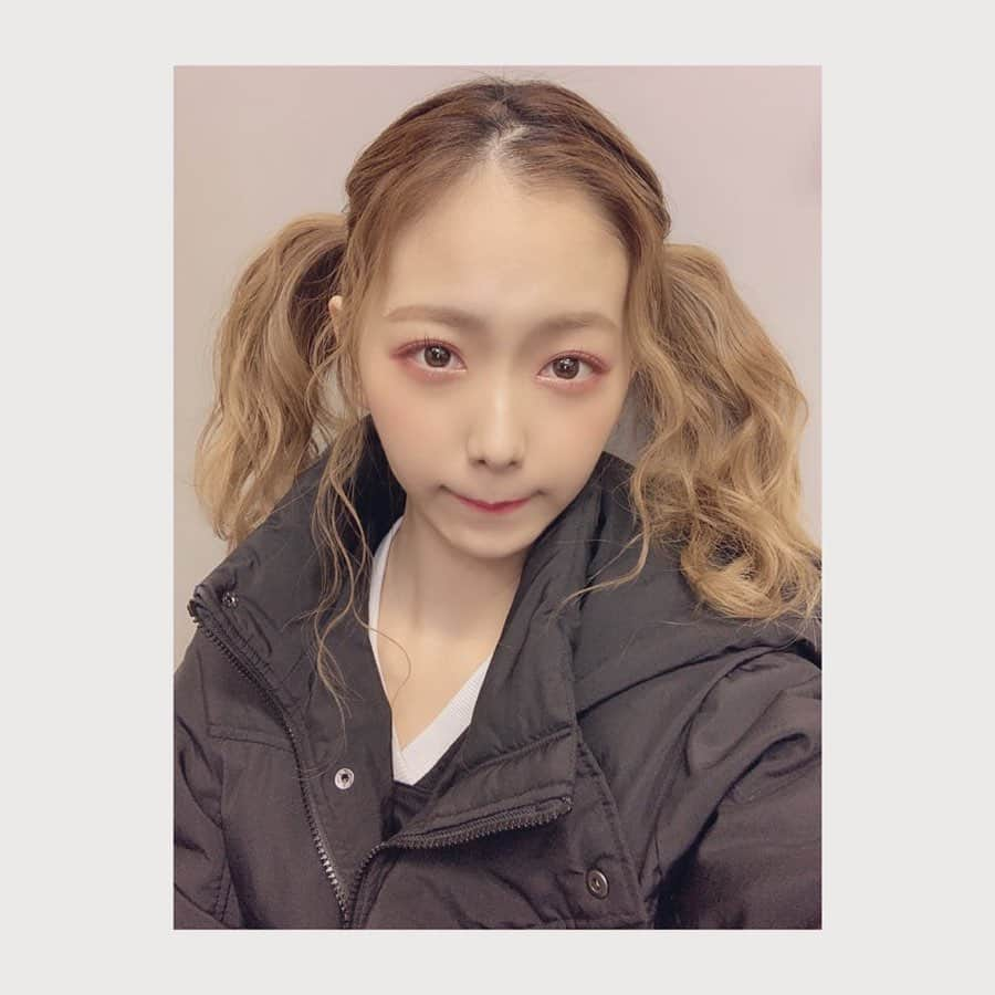 森田彩花さんのインスタグラム写真 - (森田彩花Instagram)「最近の公演ヘアー👱🏻‍♀️👩🏼💁🏼‍♀️💛 ． どのあやてぃんが好みっっ？？🥰 ． #hairstyle #ハーフアップ #高めツイン #高めポニテ #ハーフねじりツイン #お団子ヘアー  #わんわんヘアー #いいねよろ #コメよろ」2月11日 20時05分 - ayaka_morita0529