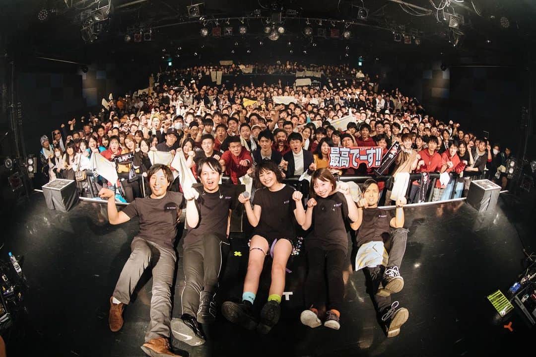 三阪咲さんのインスタグラム写真 - (三阪咲Instagram)「One Man Live2020「RAISE YOU UP！」・大阪。 ありがとうございました🙇‍♀️ すっごいたくさんの方に来て貰えてほんとに嬉しかったです🥺 楽しんでもらえましたか？⭐️ 地元大阪。 三阪はほんとに楽しかった…😭😳 あっという間でした…😭😂 これからもこんな三阪をよろしくお願いします。🙇‍♀️ お知らせあるのでまっててね😍」2月11日 20時55分 - misaka_saki