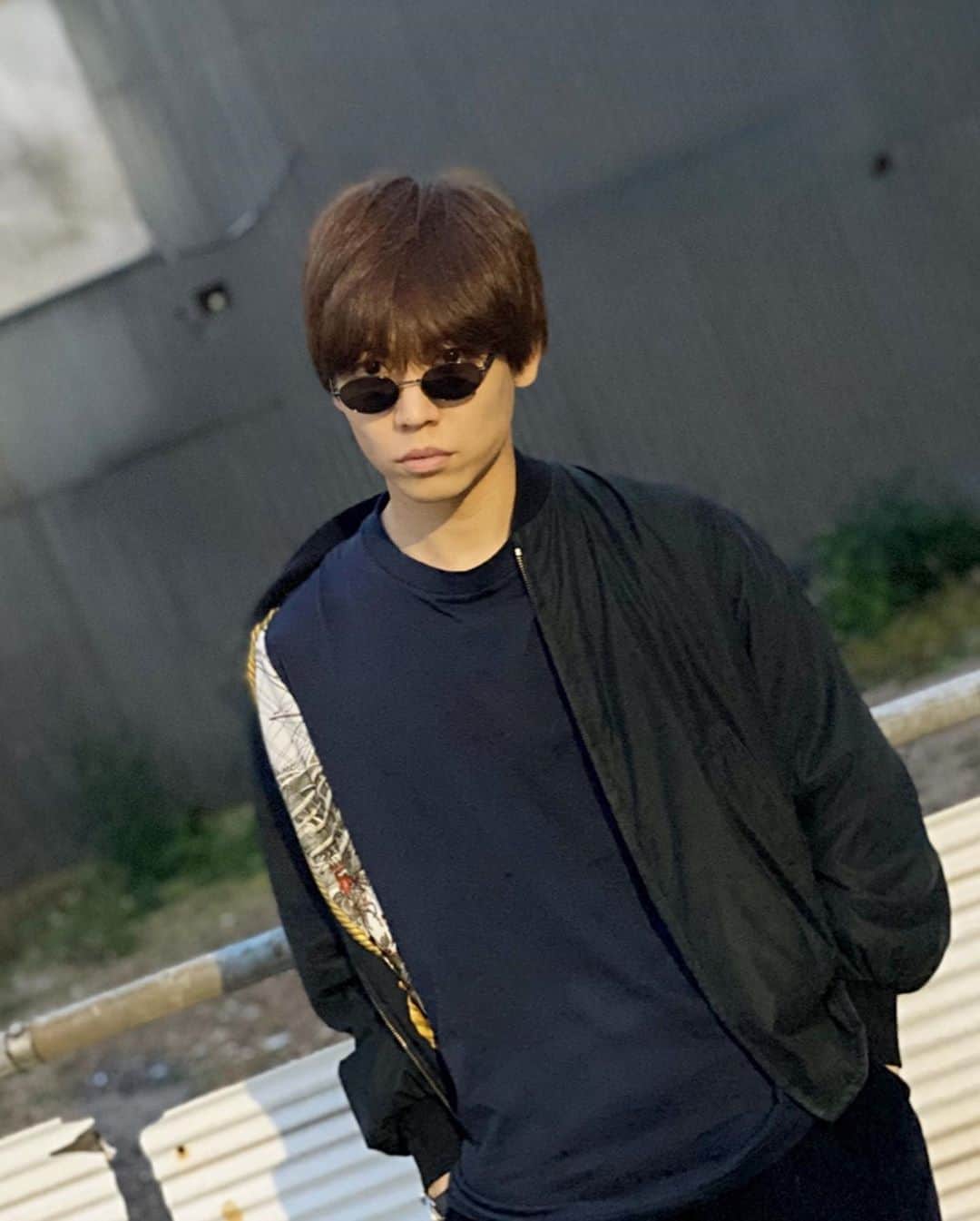 岩岡徹のインスタグラム：「明日はあたたかいかな 寒いかな  風邪ひかないようにね🙂」