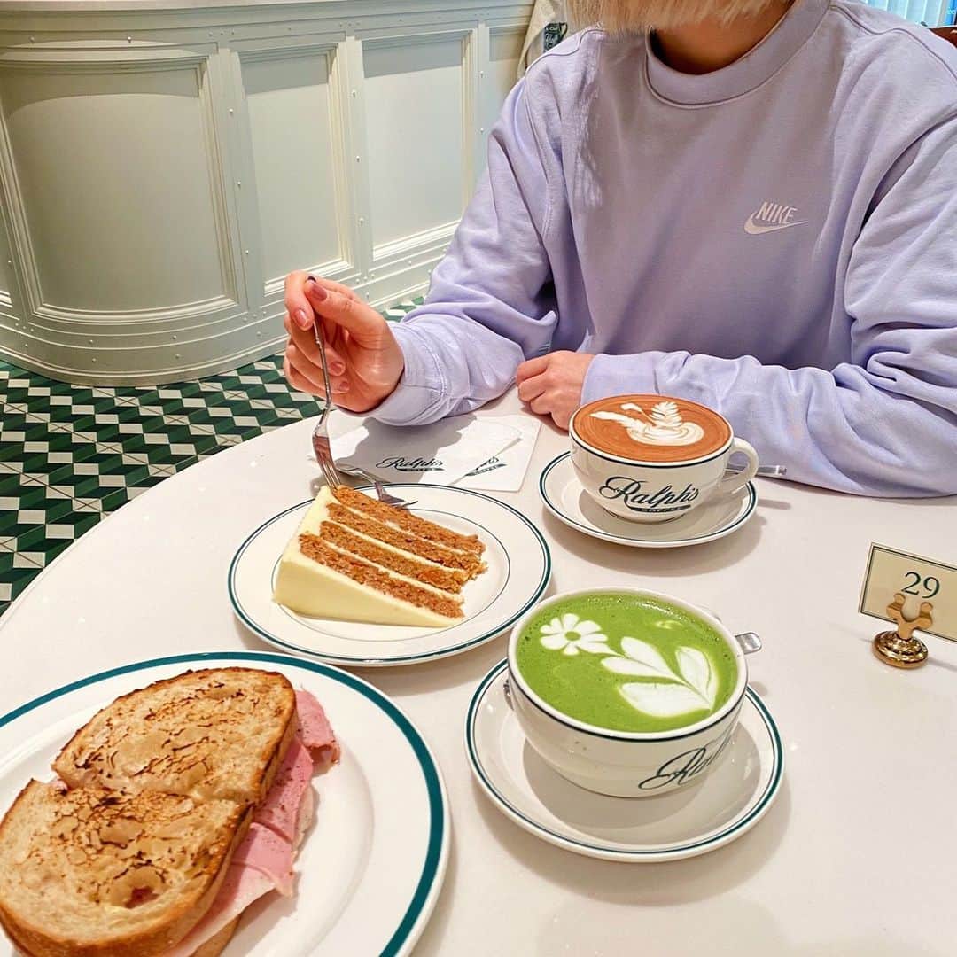 アトモスガールズ/atmos girlsのグルメインスタ