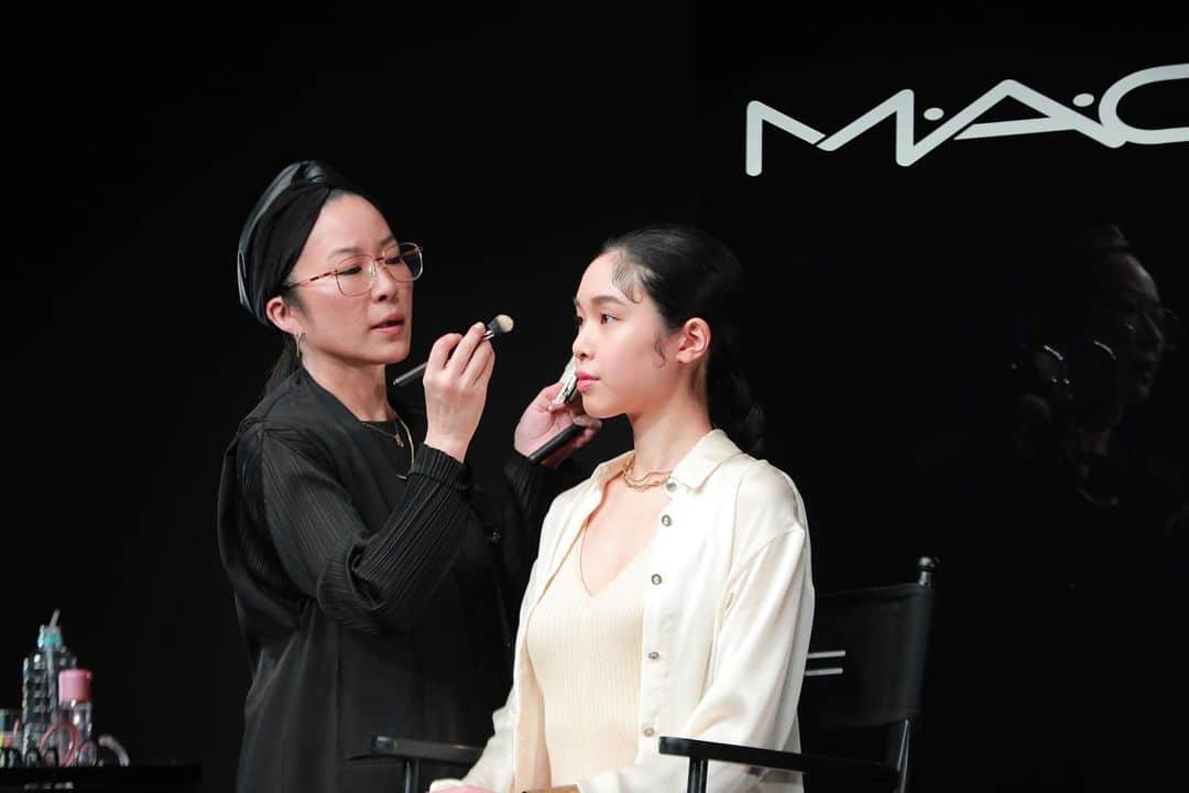 本山琴美さんのインスタグラム写真 - (本山琴美Instagram)「M.A.C SS 2020 Trend Presentation  ありがとうございました✨ @maccosmeticsjapan  #mac#makeup#macbackstage」2月11日 21時35分 - _mimi2mimi_