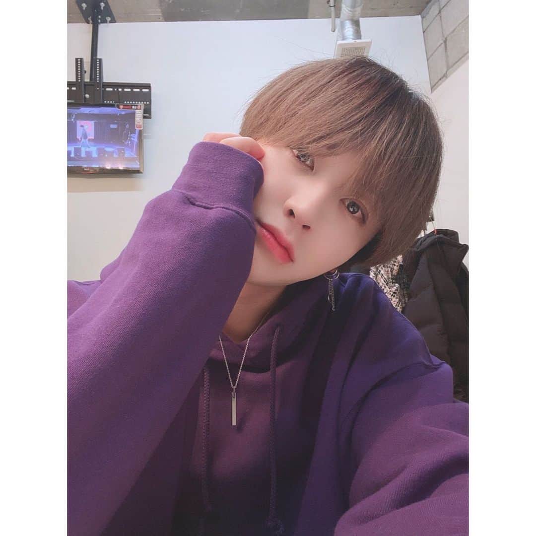 HIROTOのインスタグラム：「#ivvy #hiroto #today #live #selca #photo #jpn #artist #me #l4l #팔로우 #셀카 #instagram #instagood #instasize」