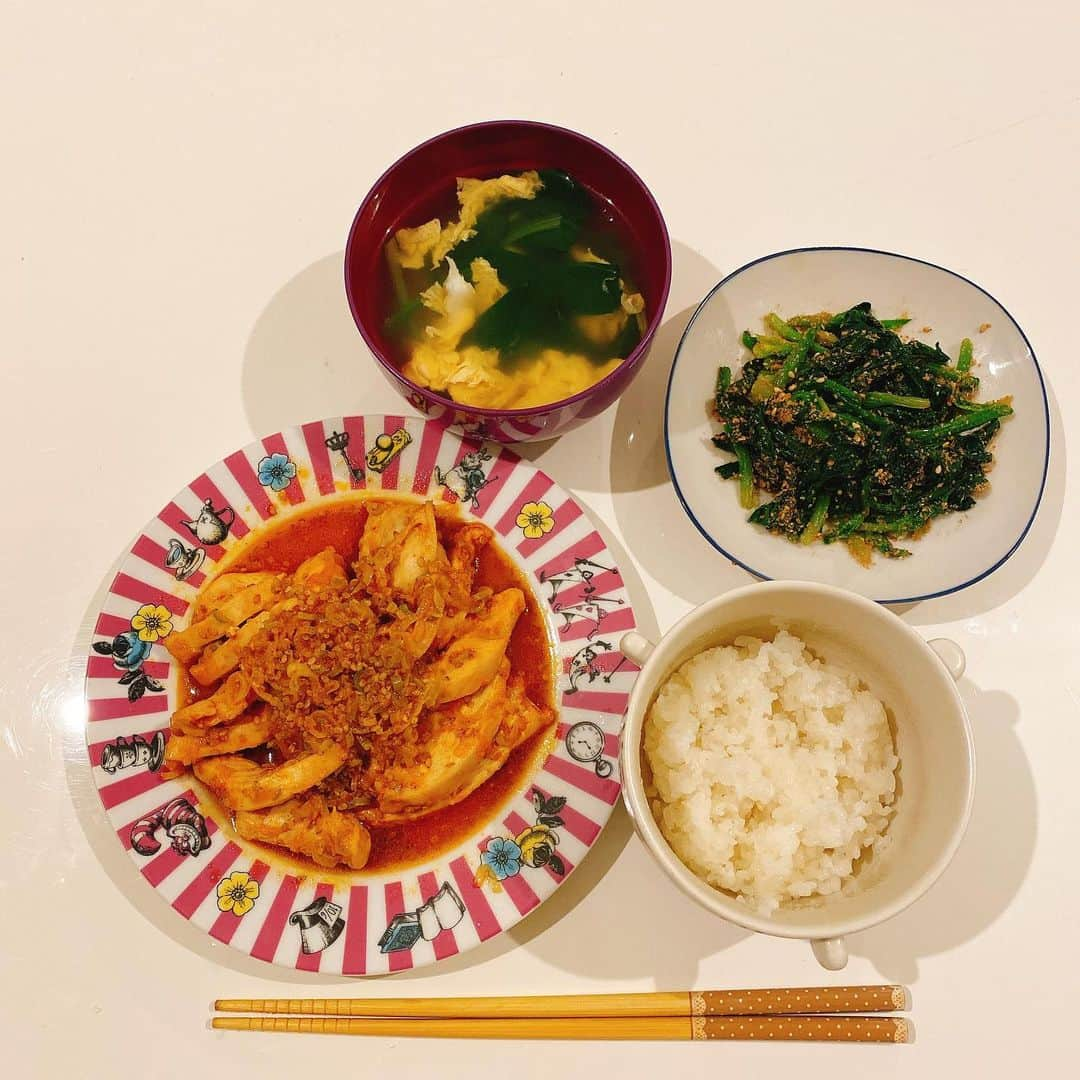 藤江れいなさんのインスタグラム写真 - (藤江れいなInstagram)「今日の夜ご飯🥺 #ふじえごはん #花嫁修行　#笑 #長時間クッキング #3品で #60分かかった #苦笑い #いつかは時短したい」2月11日 22時10分 - 01nyan0201